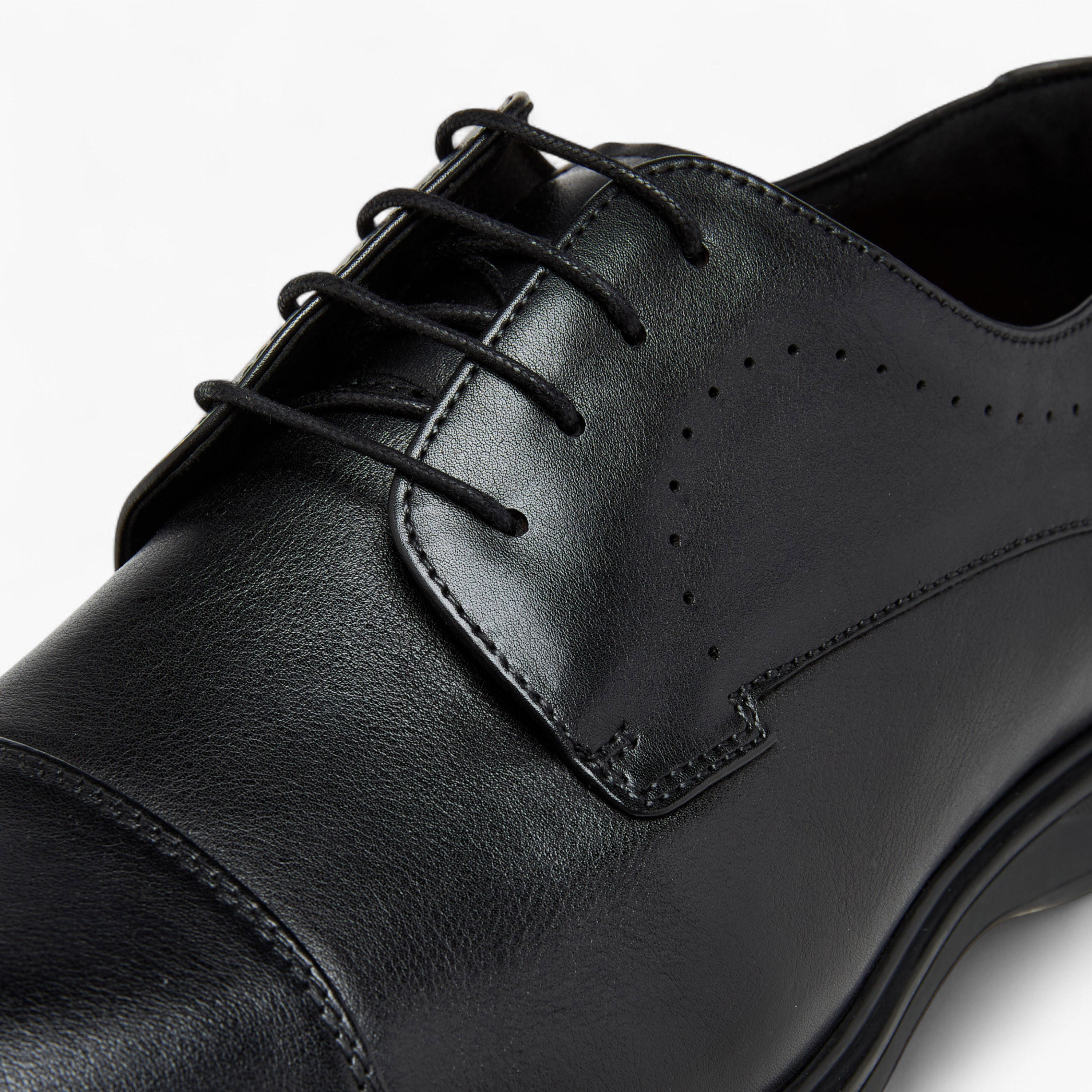 Le Confort Men Solid Lace-Up Leather Derby Shoes-men-shoes-formalshoes-image-4