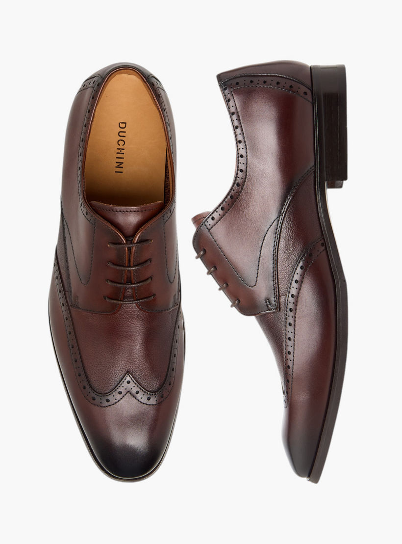حذاء ديربي جلد بتفاصيل مثقوبة ورباط للرجال من دوتشيني-men-shoes-formalshoes-image-1