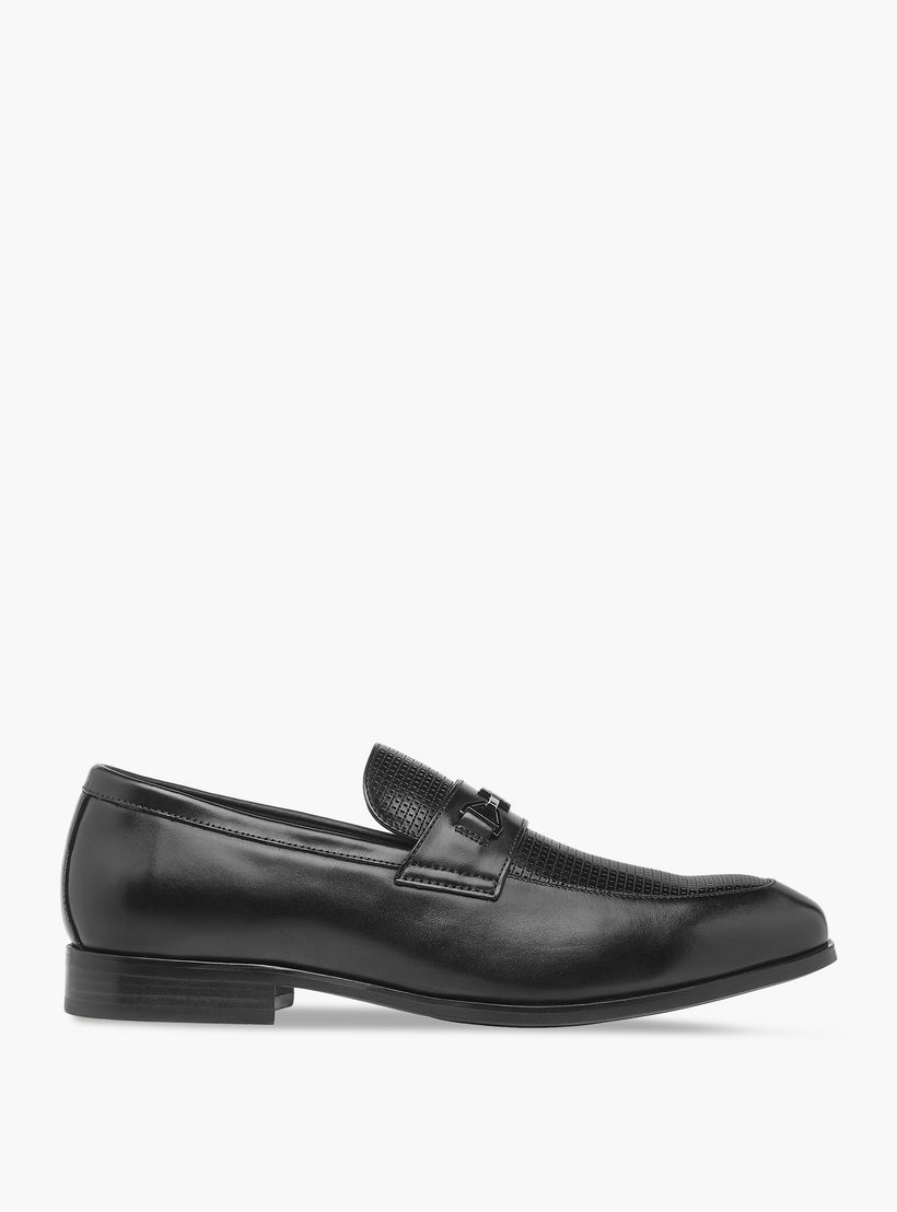 Duchini Men's Leather Textured Slip-On Loafers with Metal Accent-men-shoes-loafersandmoccasins-image-3