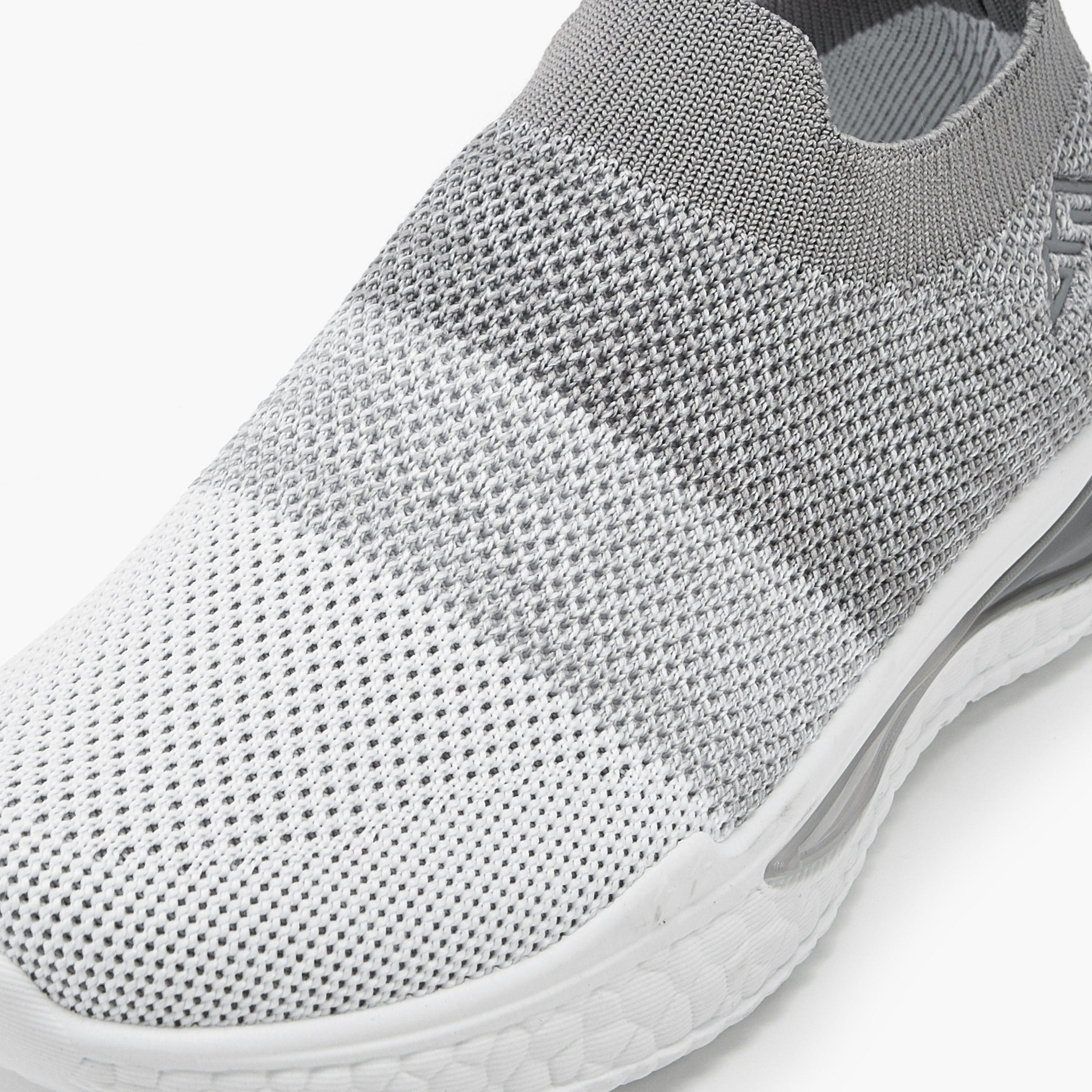 Oaklan by Shoexpress Textured Slip-On Sports Shoes with Pull Tab-girls-shoes-sports-image-4