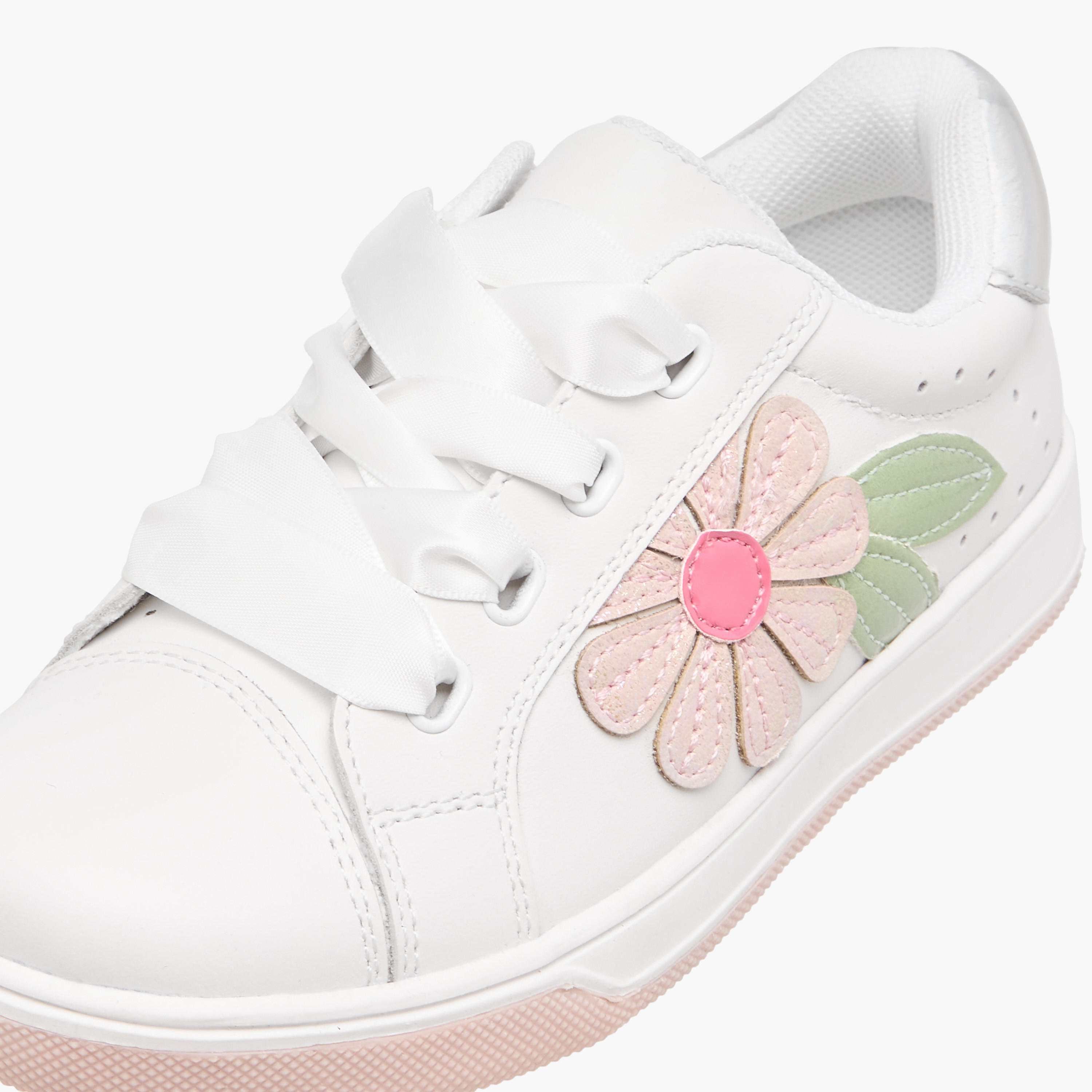 حذاء سنيكرز بزينة أزهار برباط إغلاق من جونيورز-girls-shoes-sneakers-image-4