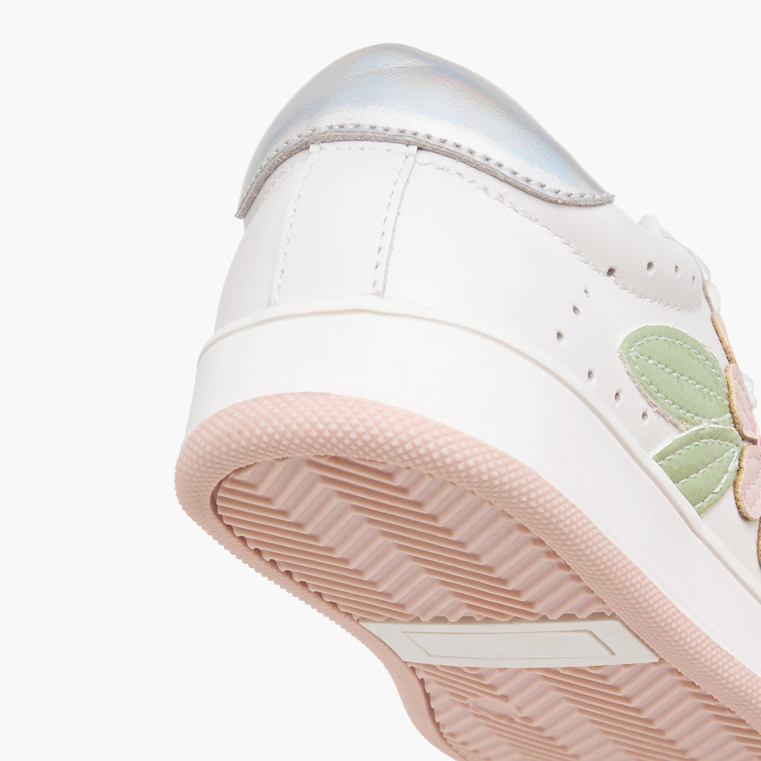 حذاء سنيكرز بزينة أزهار برباط إغلاق من جونيورز-girls-shoes-sneakers-image-5