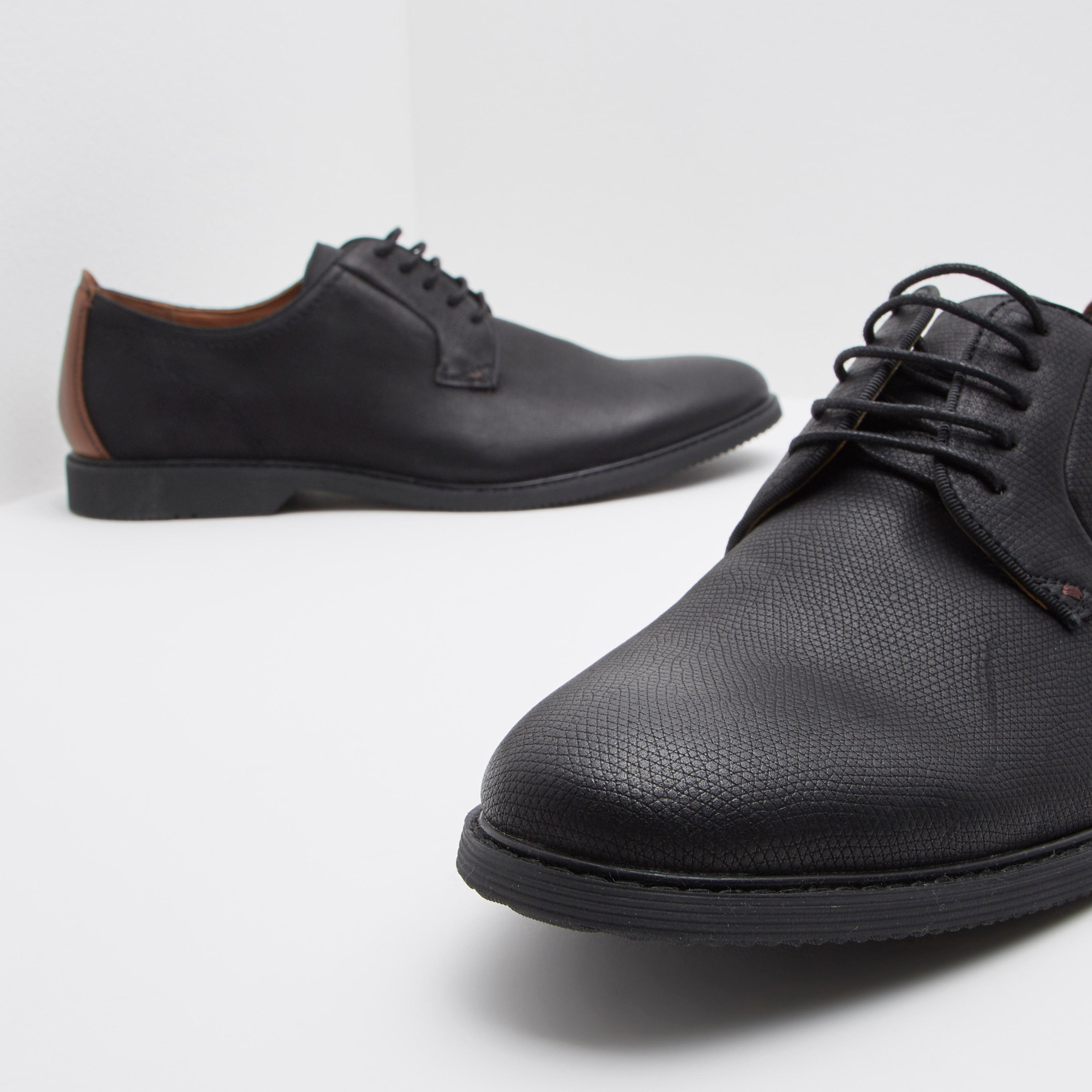 حذاء ديربي بارز الملمس برباط-men-shoes-formalshoes-image-12