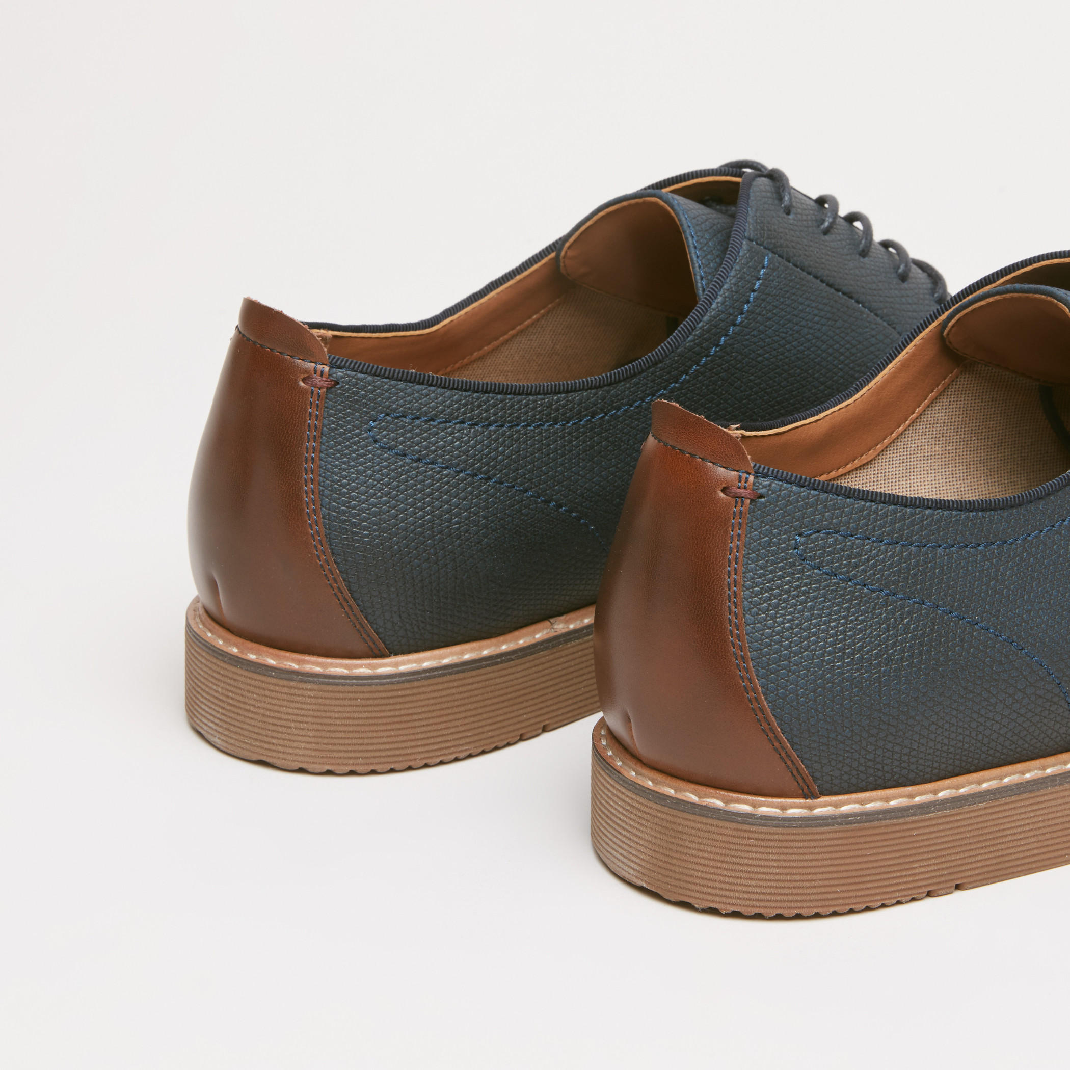 حذاء ديربي بارز الملمس برباط-men-shoes-formalshoes-image-7