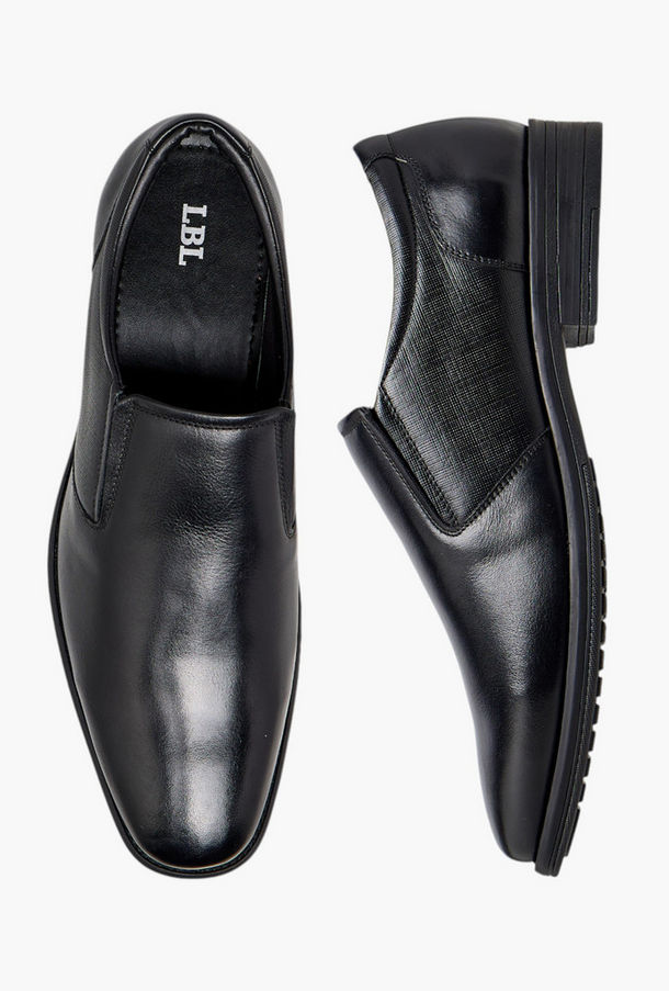 حذاء خفيف سهل الارتداء بارز الملمس من إل بي إل من شو إكسبريس-men-shoes-image-1