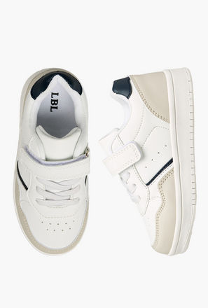 حذاء سنيكرز بشريط إغلاق لاصق للأولاد من إل بي إل من شو إكسبريس-boys-shoes-sneakers-image-1