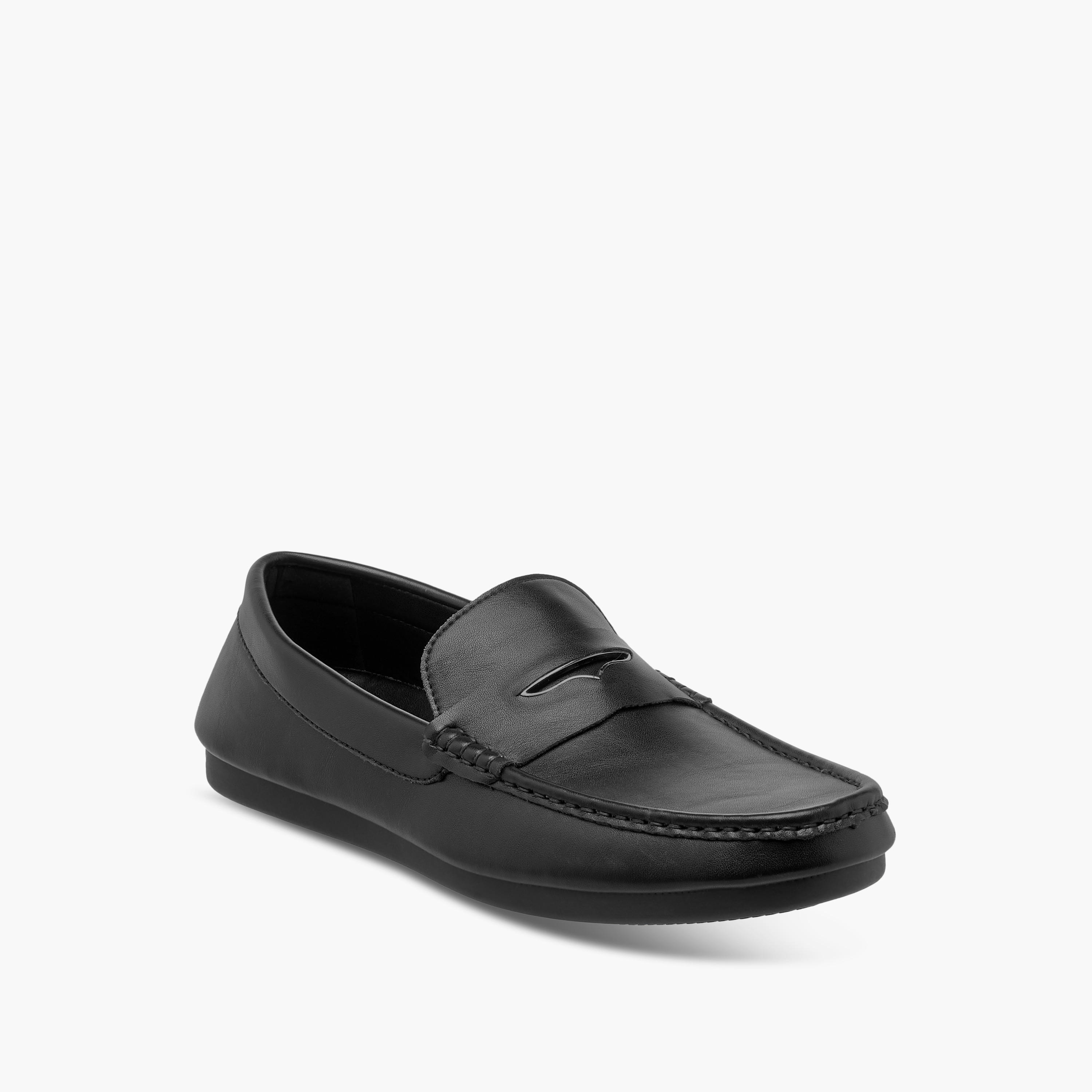 Duchini Men's Solid Slip-On Moccasins with Cutout Detail-men-shoes-loafersandmoccasins-image-2