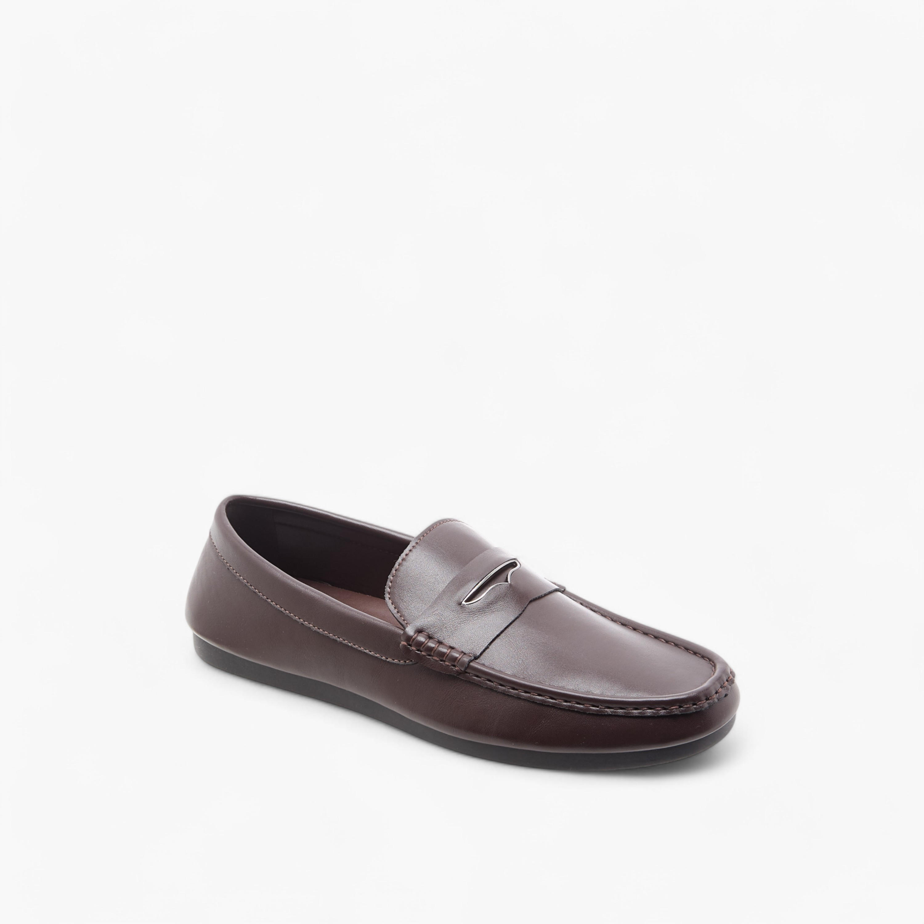 حذاء موكاسين سادة سهل الارتداء بتفاصيل مفرّغة للرجال من دوتشيني-men-shoes-loafersandmoccasins-image-2