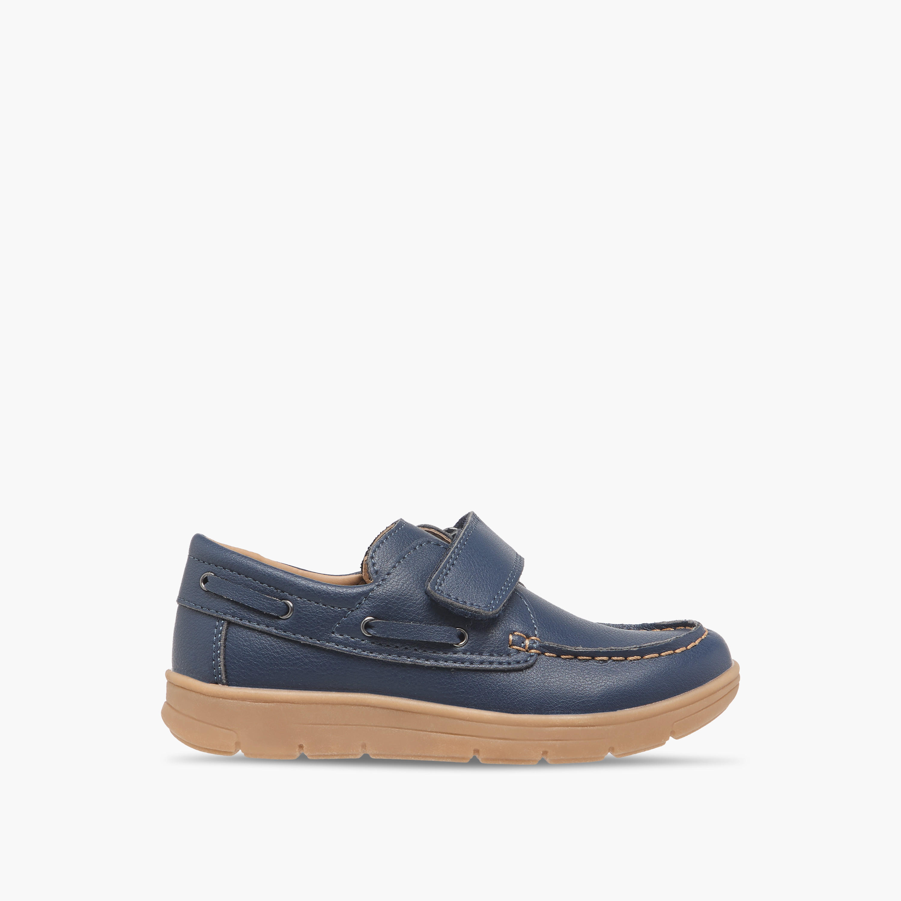 Juniors Textured Loafers with Hook and Loop Closure-boys-shoes-loafers-image-3