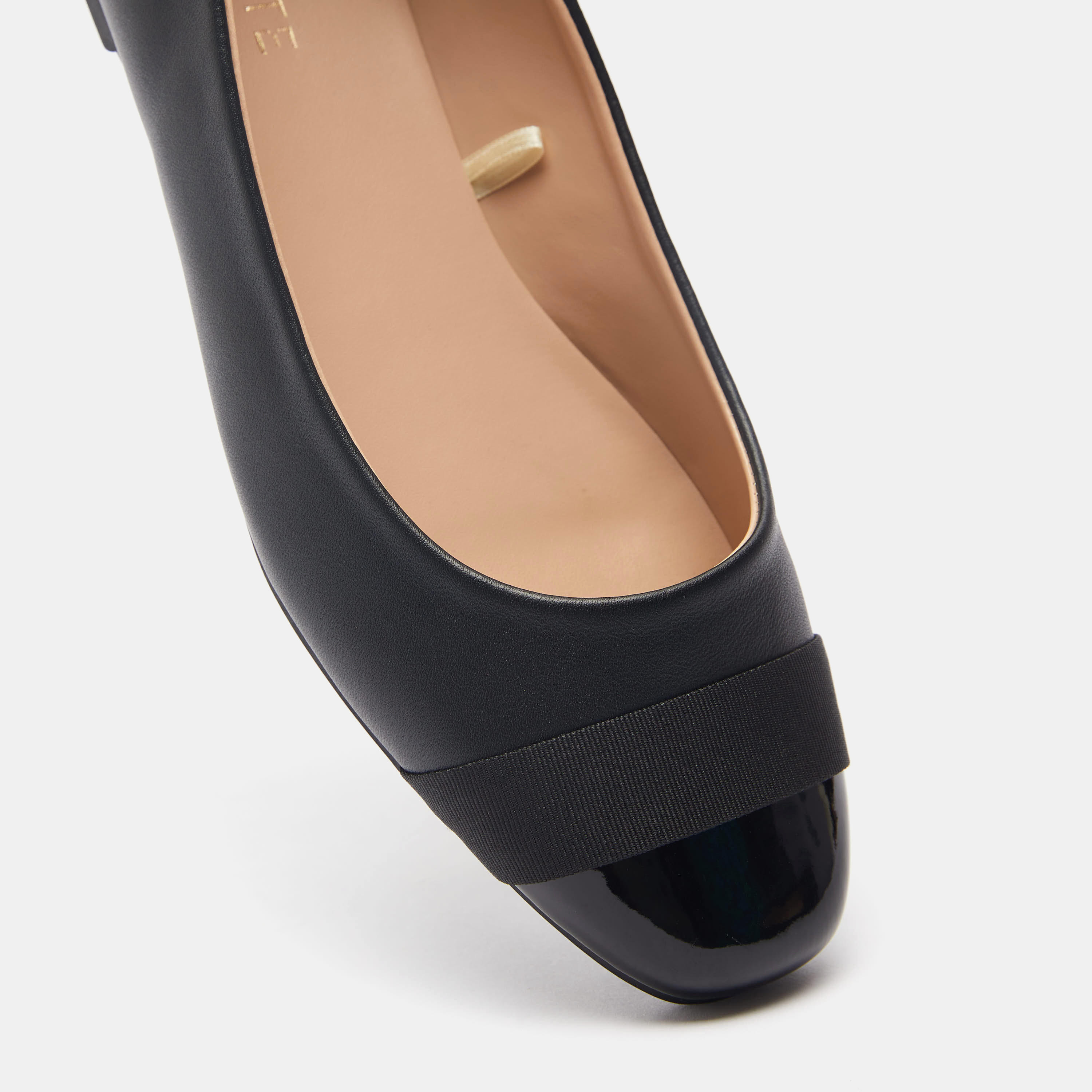 Celeste Women's Textured Round Toe Ballerina Shoes-women-shoes-flats-ballerinas-image-4