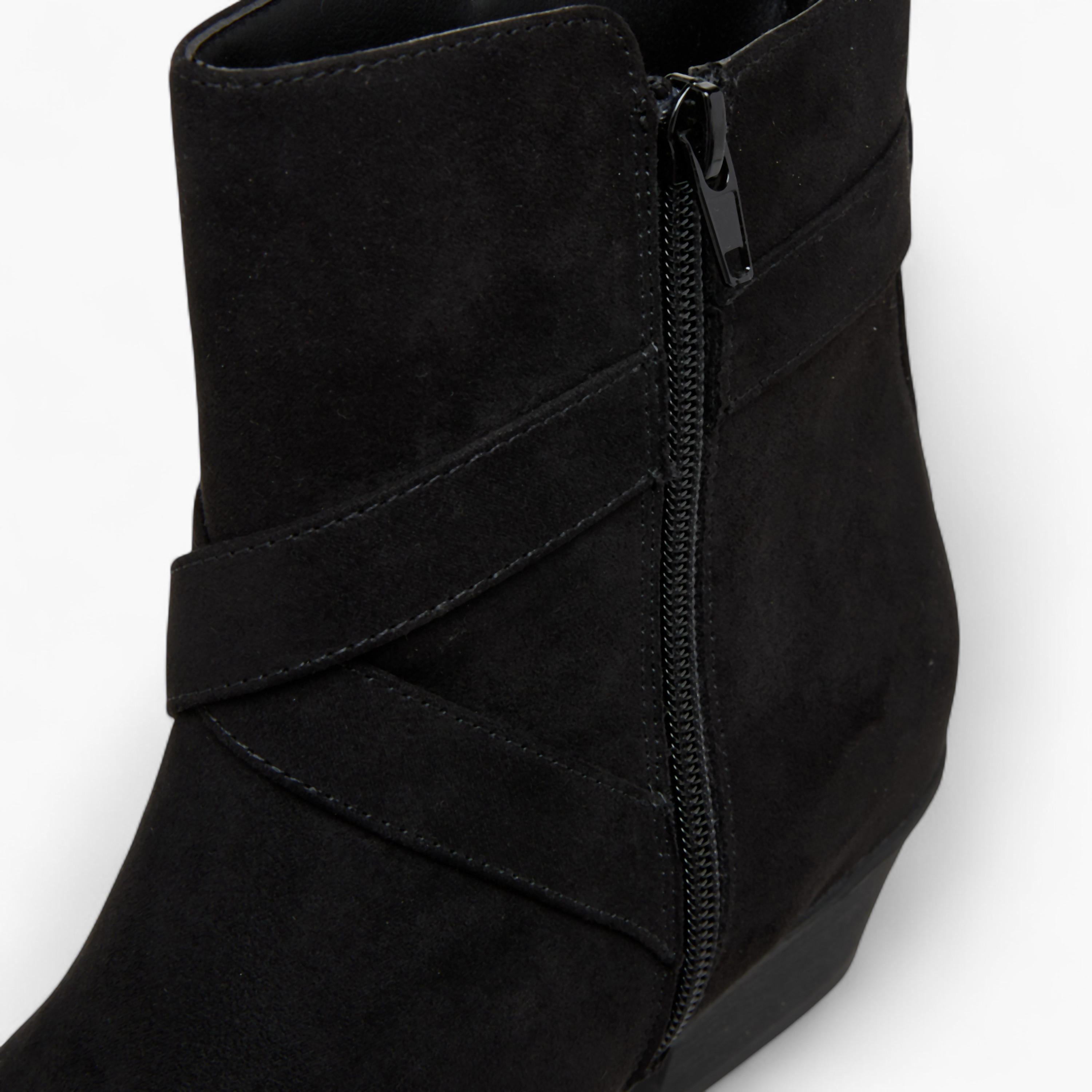Flora Bella Solid Ankle Boots with Zip Closure-women-shoes-boots-image-5
