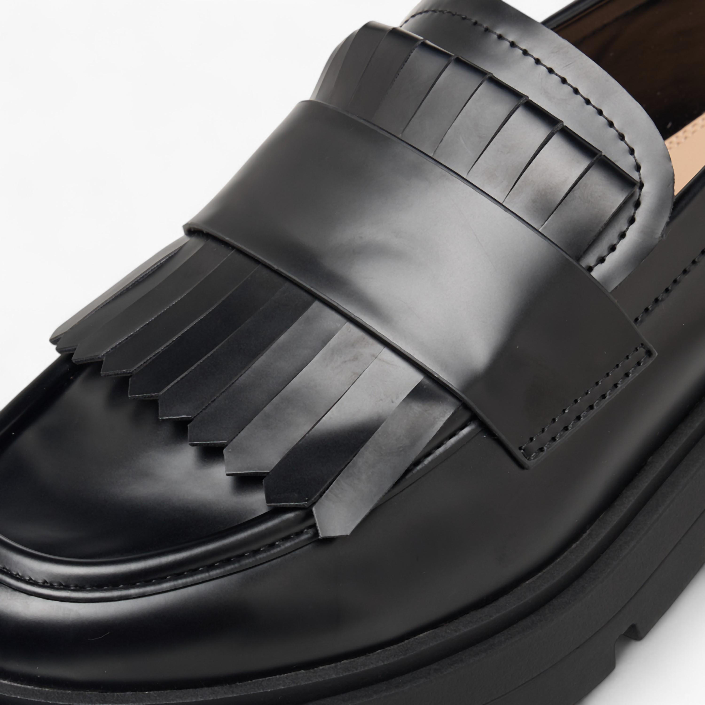 حذاء سهل الارتداء بشراشيب من بابريكا-women-shoes-heels-image-4