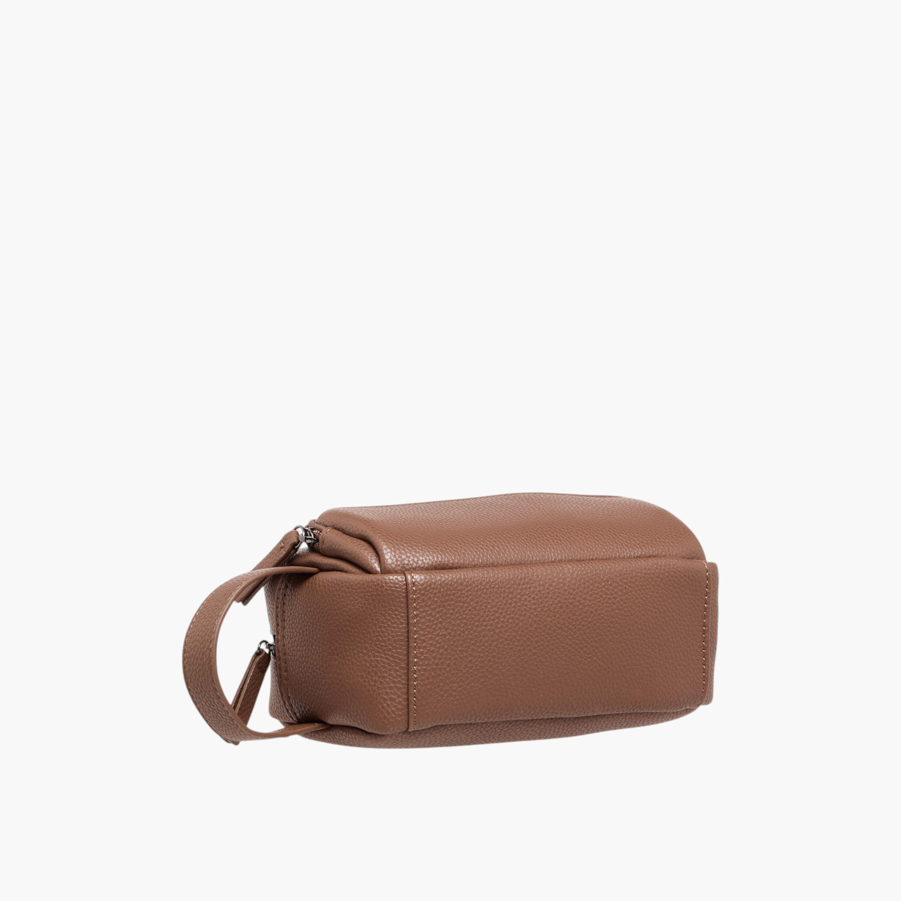 شنطة صغيرة سادة بسحاب إغلاق من إل بي إل بواسطة شو إكسبريس-men-bags-image-2