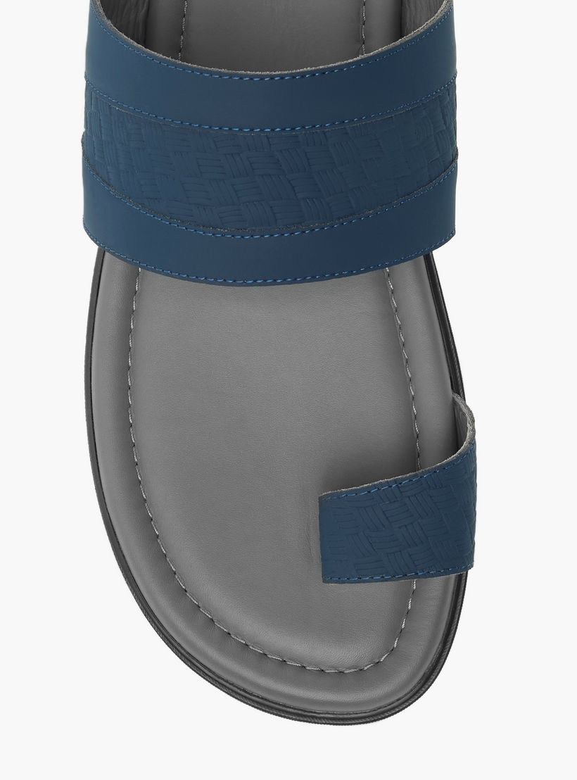 صندل عربي سهل الارتداء بارز الملمس من إل بي إل من شو إكسبريس-cpmen-footwear-sandals-image-3
