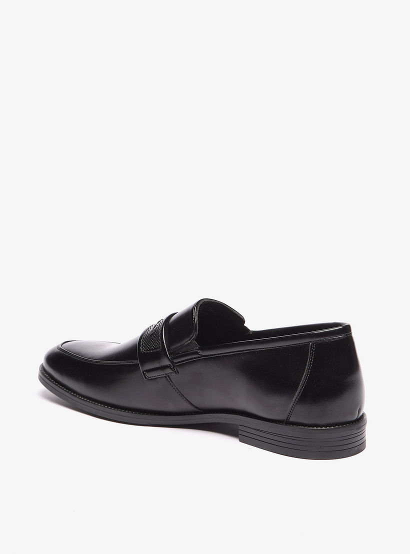 حذاء سادة سهل الارتداء من إل بي إل من شو إكسبرس-men-shoes-formalshoes-image-2