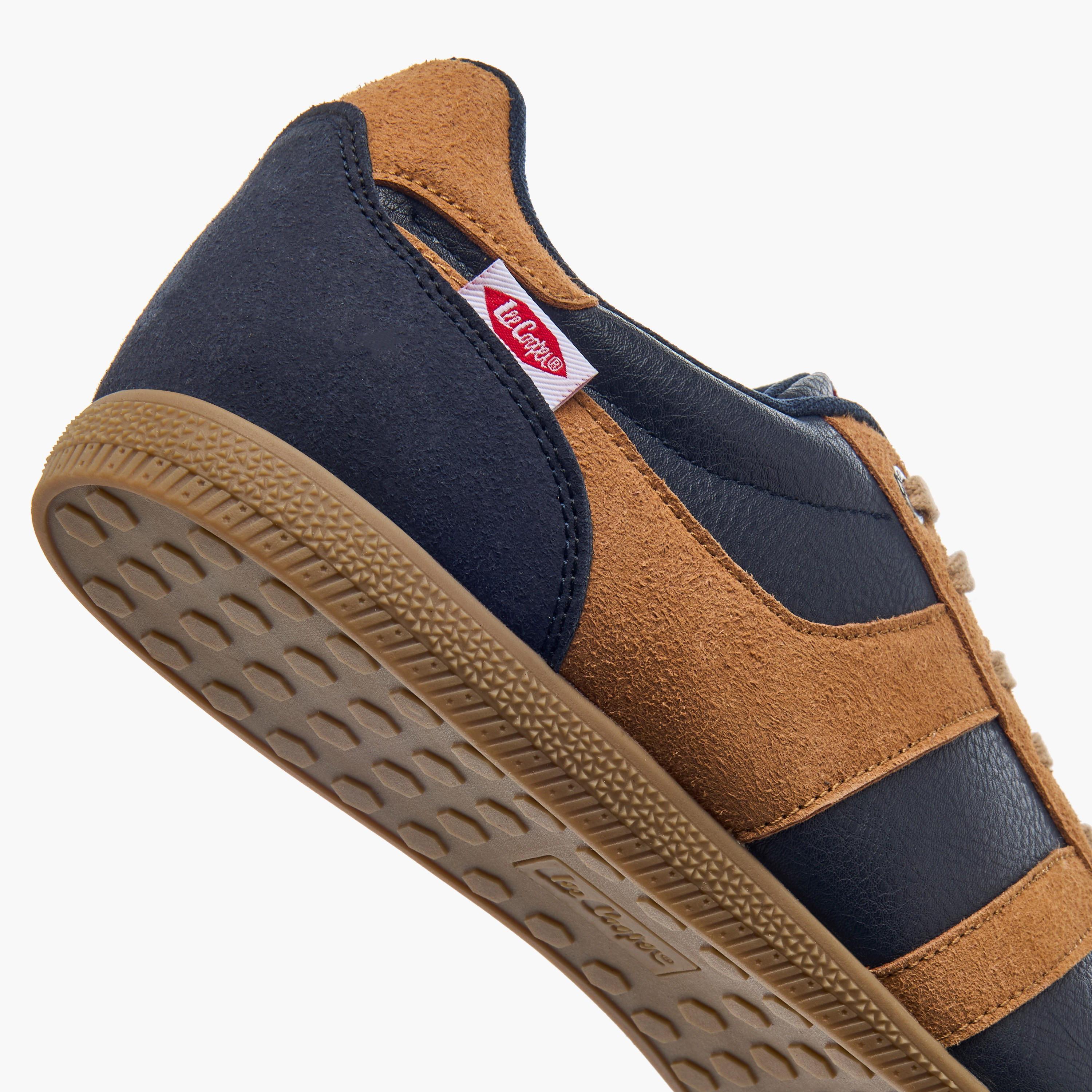 حذاء سنيكرز بطول الكاحل برباط إغلاق للرجال من لي كوبر-men-shoes-sneakers-image-5