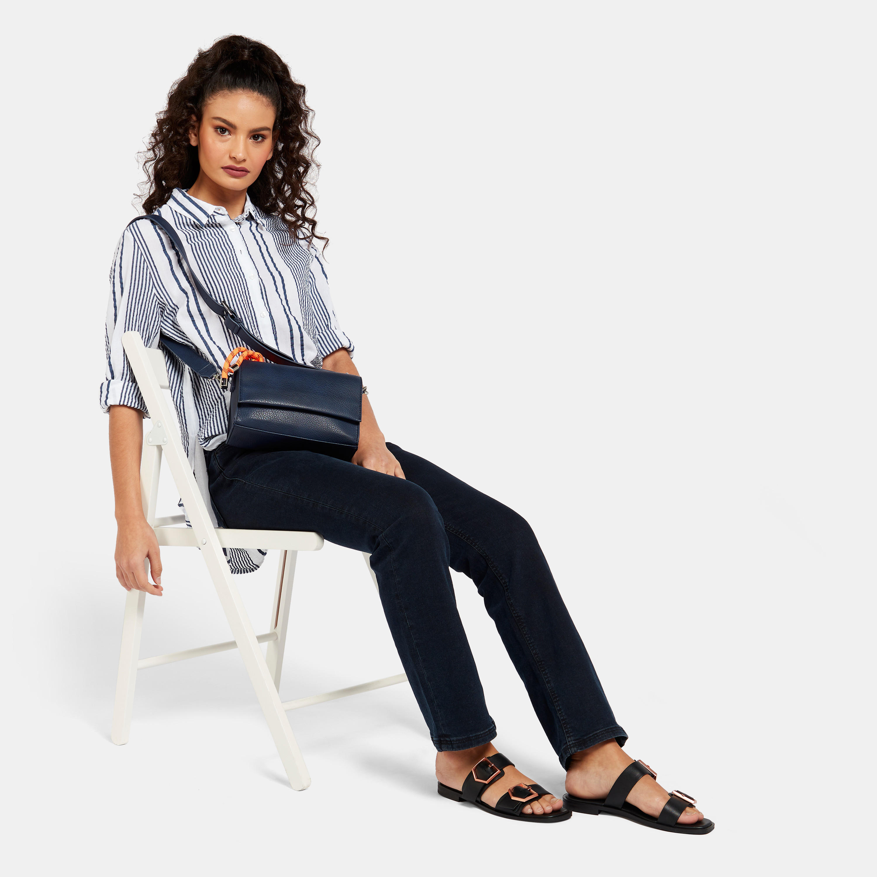 صندل شبشب سهل الارتداء بتزيينات إبزيم-women-shoes-flats-sandals-image-8