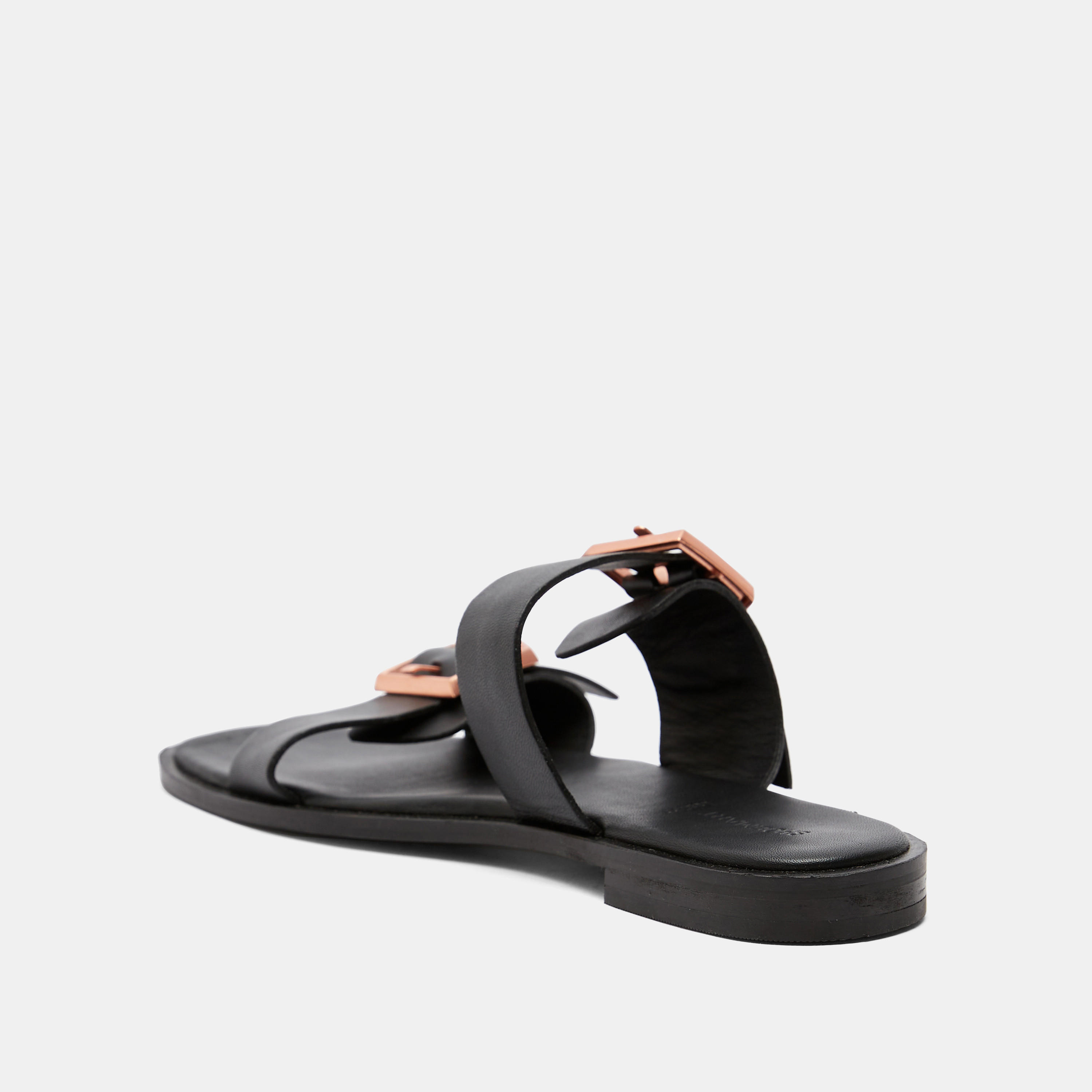 صندل شبشب سهل الارتداء بتزيينات إبزيم-women-shoes-flats-sandals-image-9