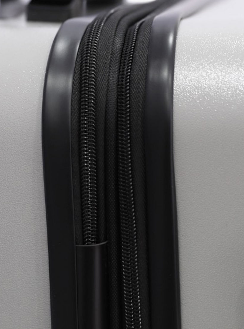 Calvin Klein 4-Wheel Hardcase Trolley Bag with Retractable Handle-travel-luggagesandbags-luggage-image-5