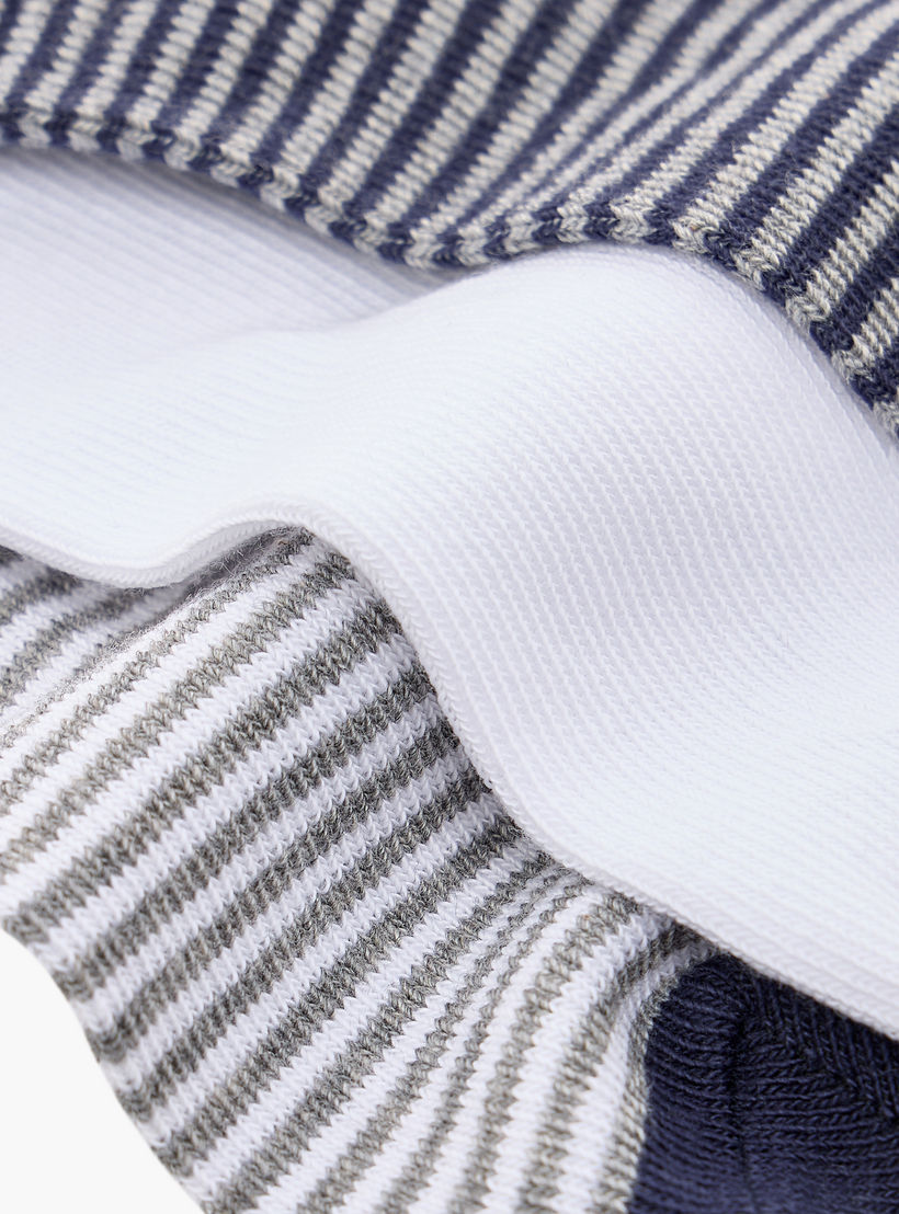 طقم جوارب قطن 5 أزواج بطول الكاحل وبطبعات من جونيورز-girls-accessories-socks-image-3