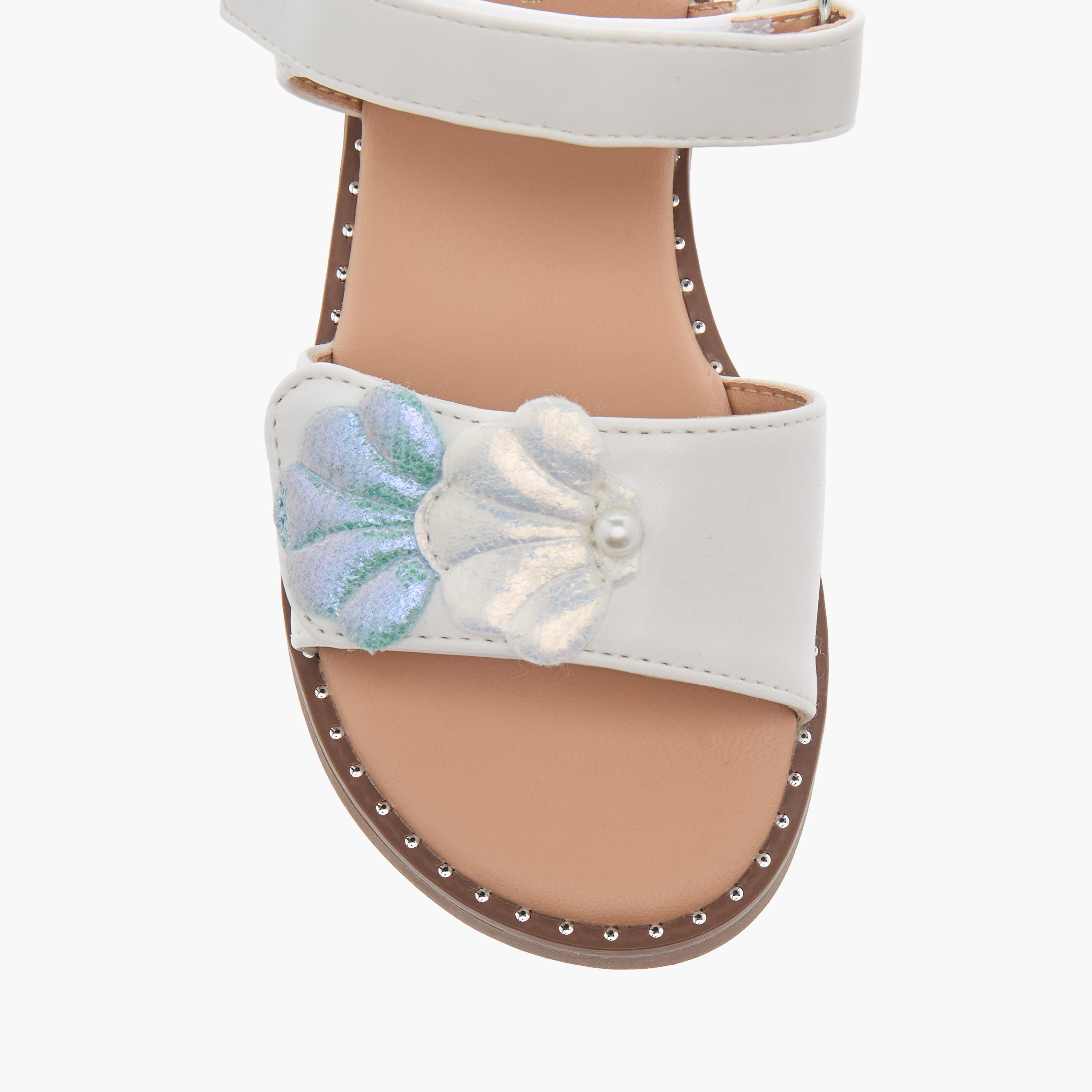 صندل بزينة صدفة وشريط إغلاق لاصق من فلورا بيلا-girls-shoes-sandals-image-3