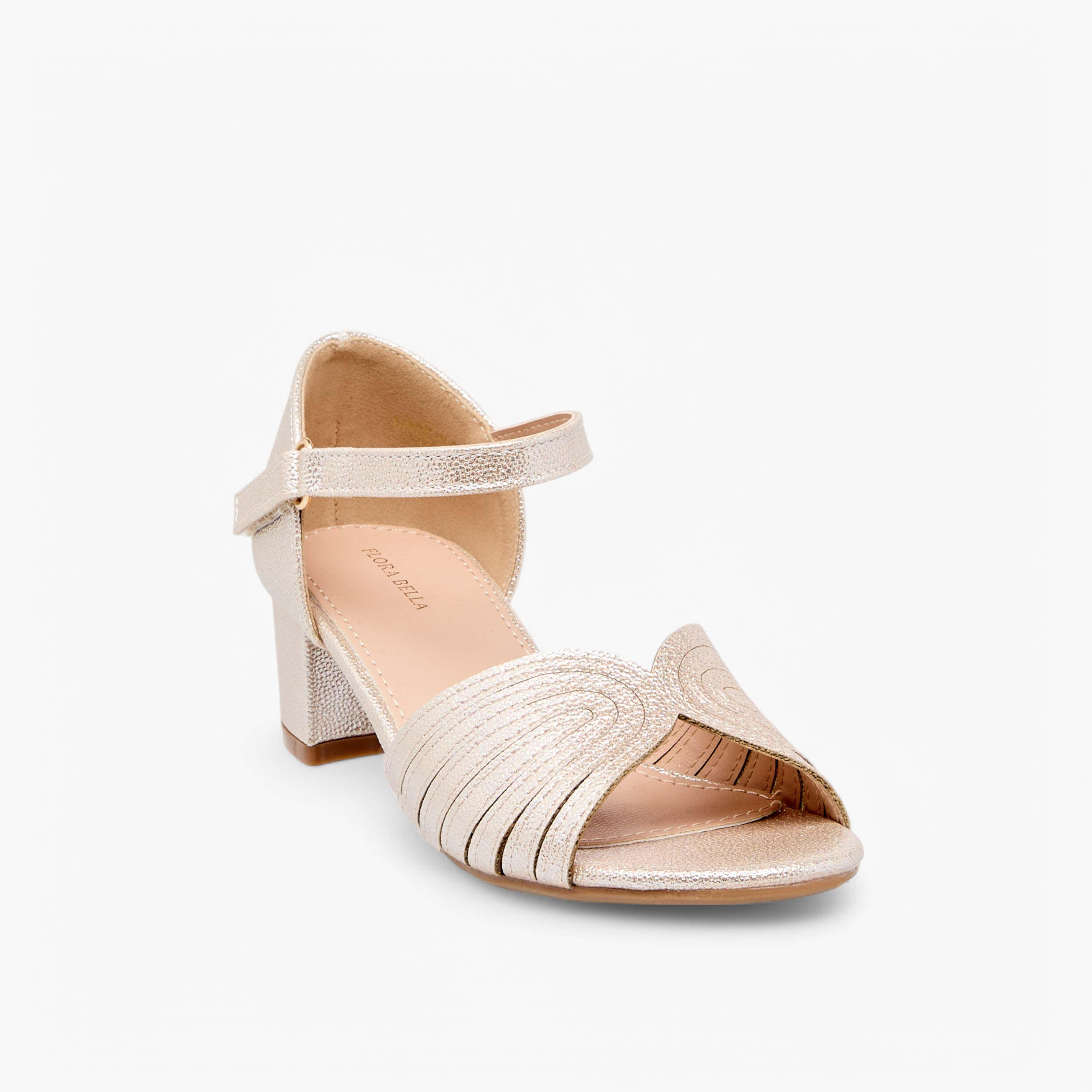 صندل بارز الملمس بكعب سميك وشريط إغلاق لاصق من فلورا بيلا-girls-shoes-sandals-image-2