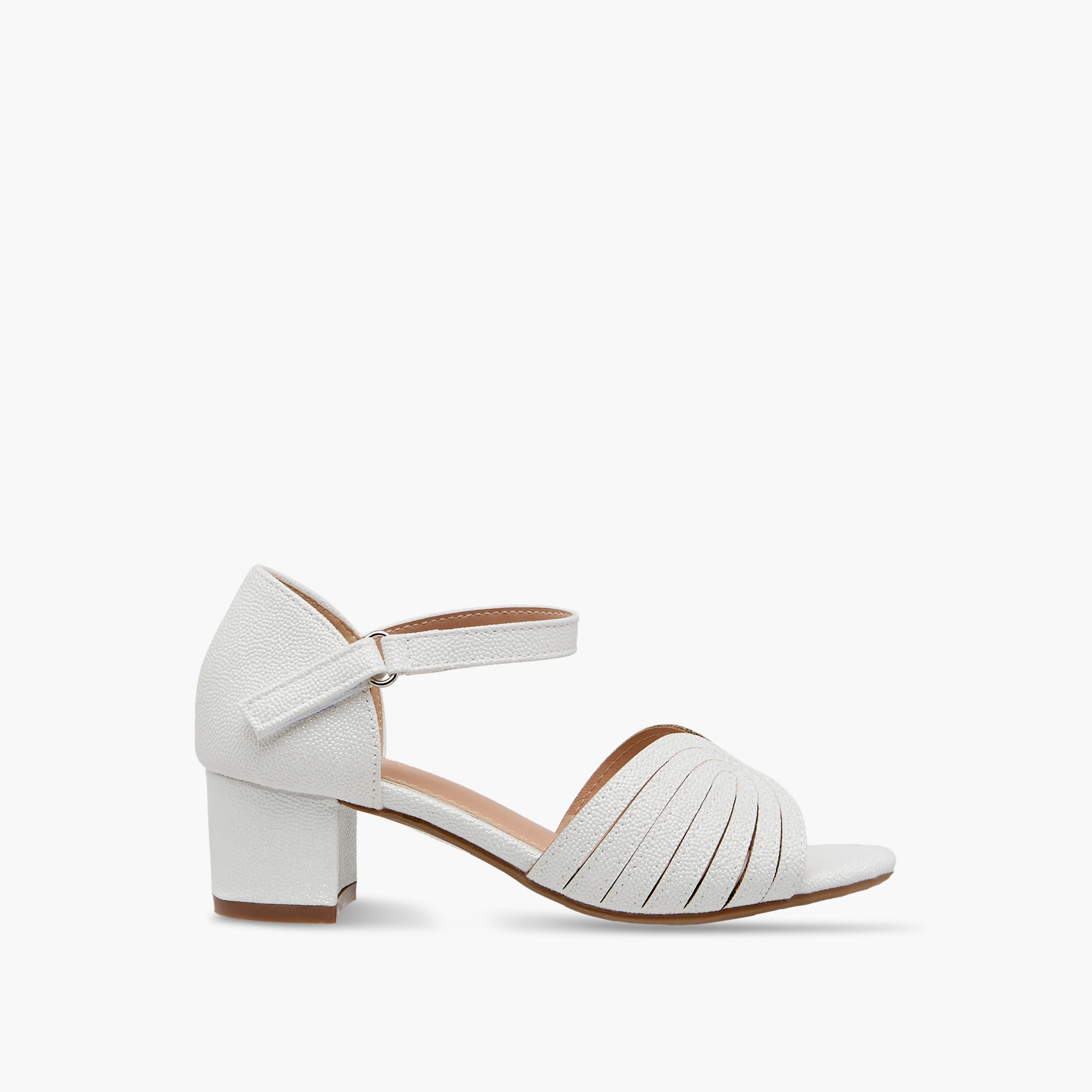 صندل بارز الملمس بكعب سميك وشريط إغلاق لاصق من فلورا بيلا-girls-shoes-sandals-image-3