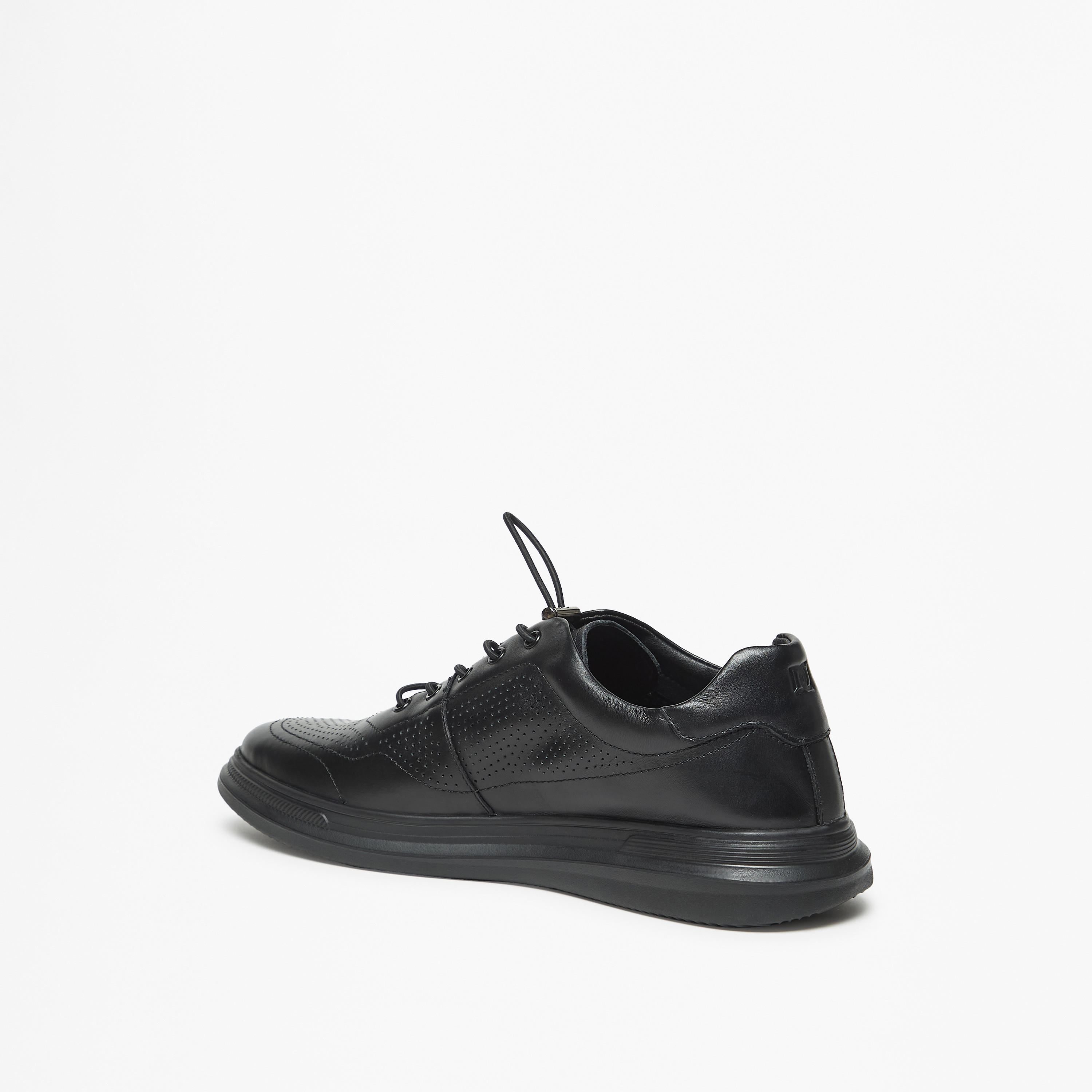 حذاء سنيكرز برباط إغلاق وكاحل منخفض للرجال من دوتشيني-men-shoes-sneakers-image-2