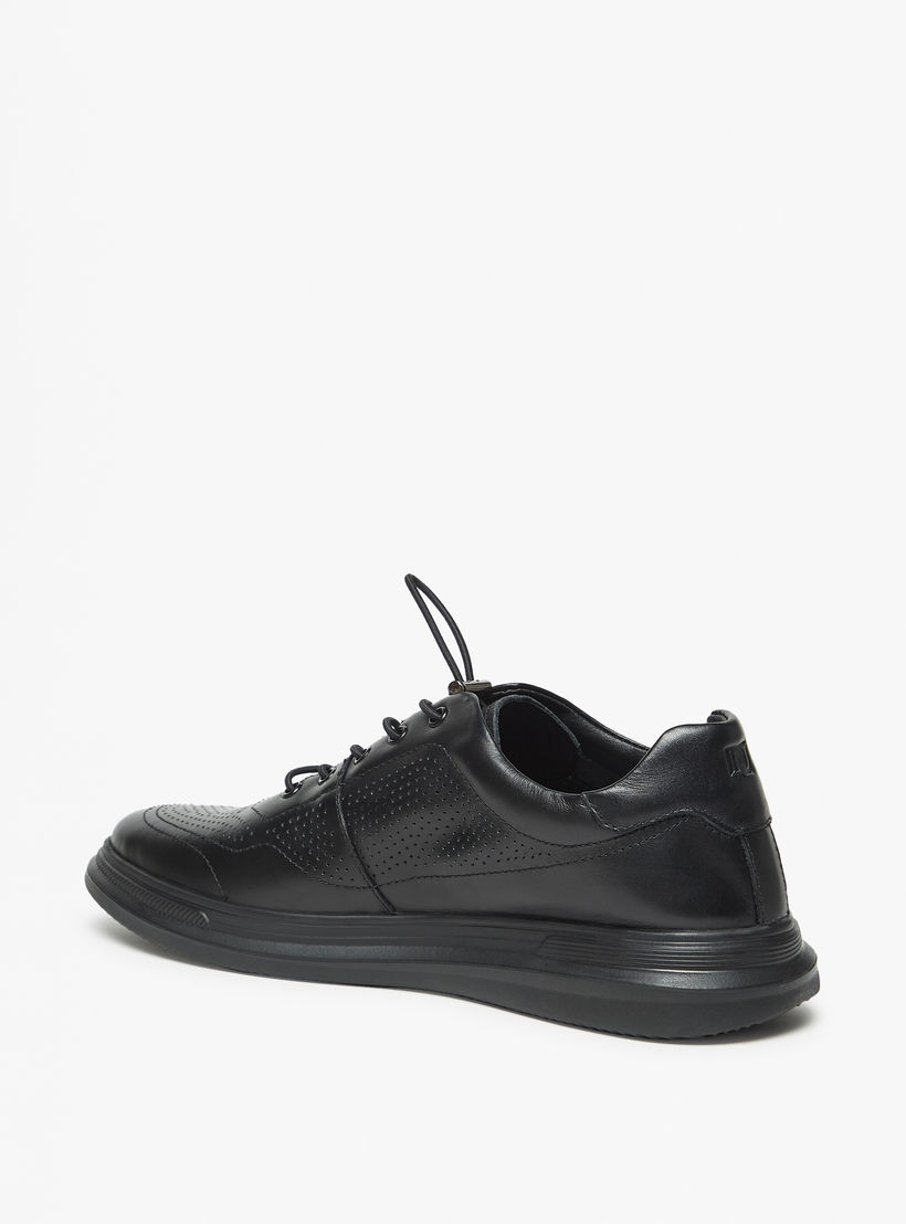 حذاء سنيكرز برباط إغلاق وكاحل منخفض للرجال من دوتشيني-men-shoes-sneakers-image-2