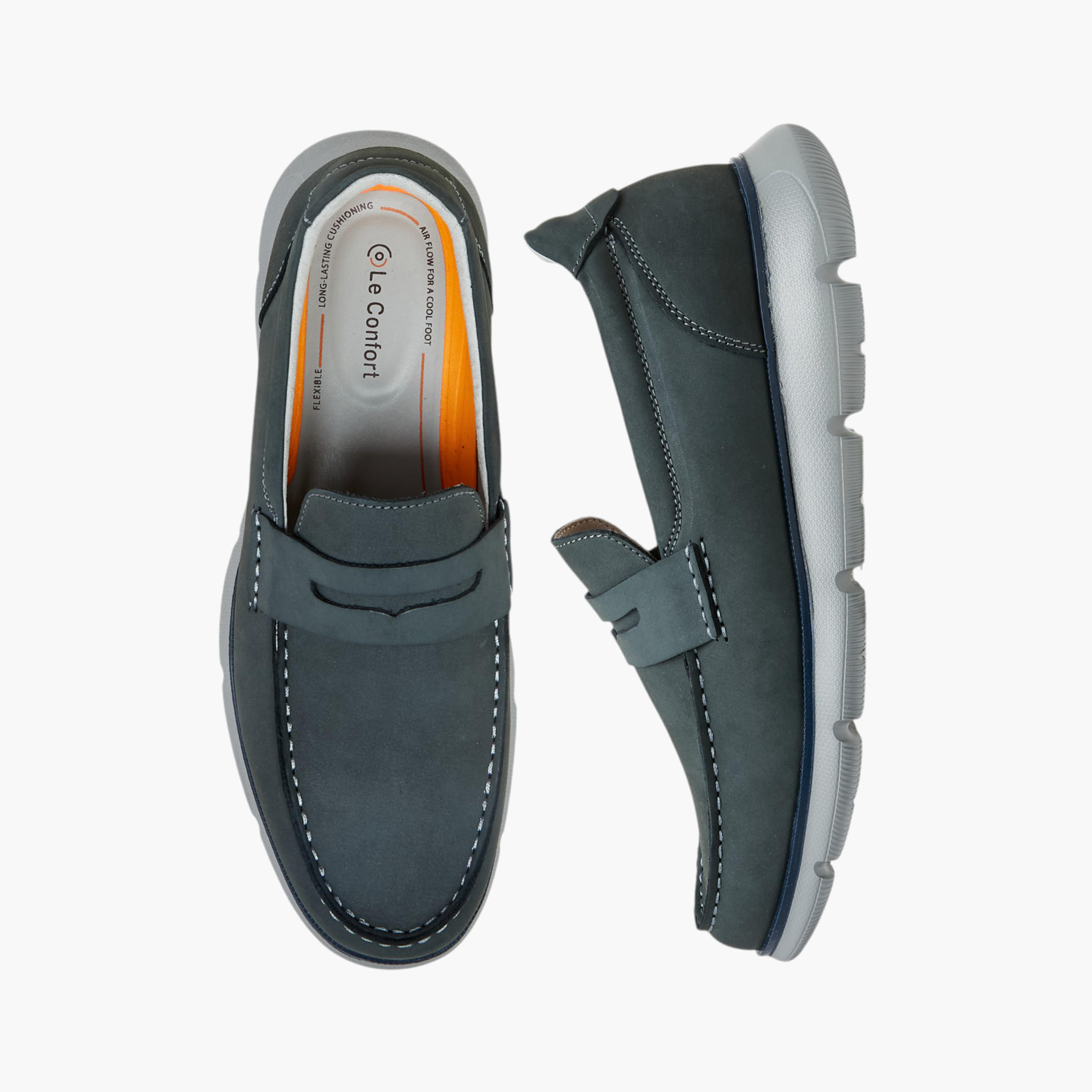 Le Confort Leather Solid Slip-On Moccasins-men-shoes-loafersandmoccasins-image-1