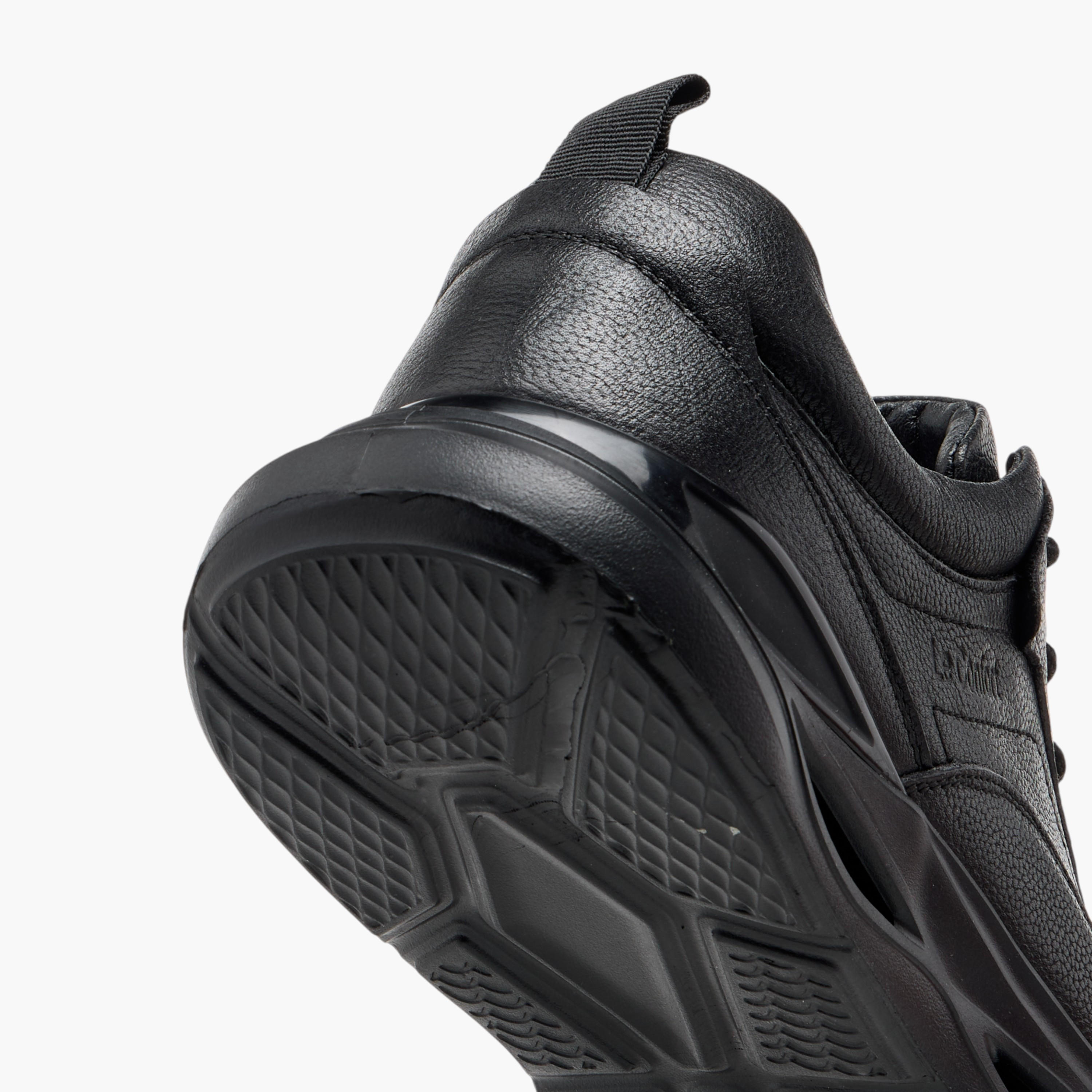 حذاء سنيكرز جلد برباط من لو كونفورت -men-shoes-sneakers-image-5
