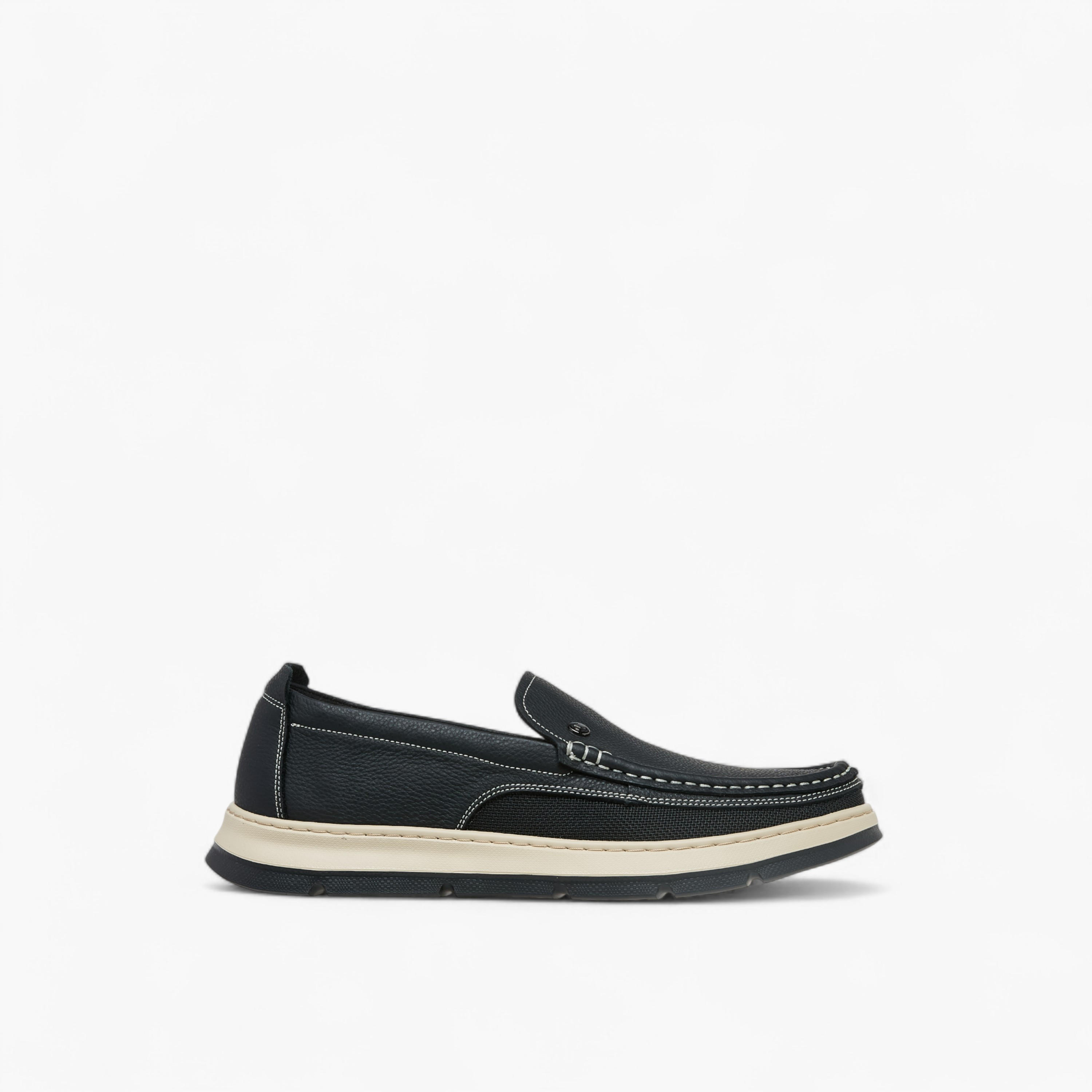 Le Confort Men Solid Slip-On Leather Moccasins-men-shoes-loafersandmoccasins-image-2