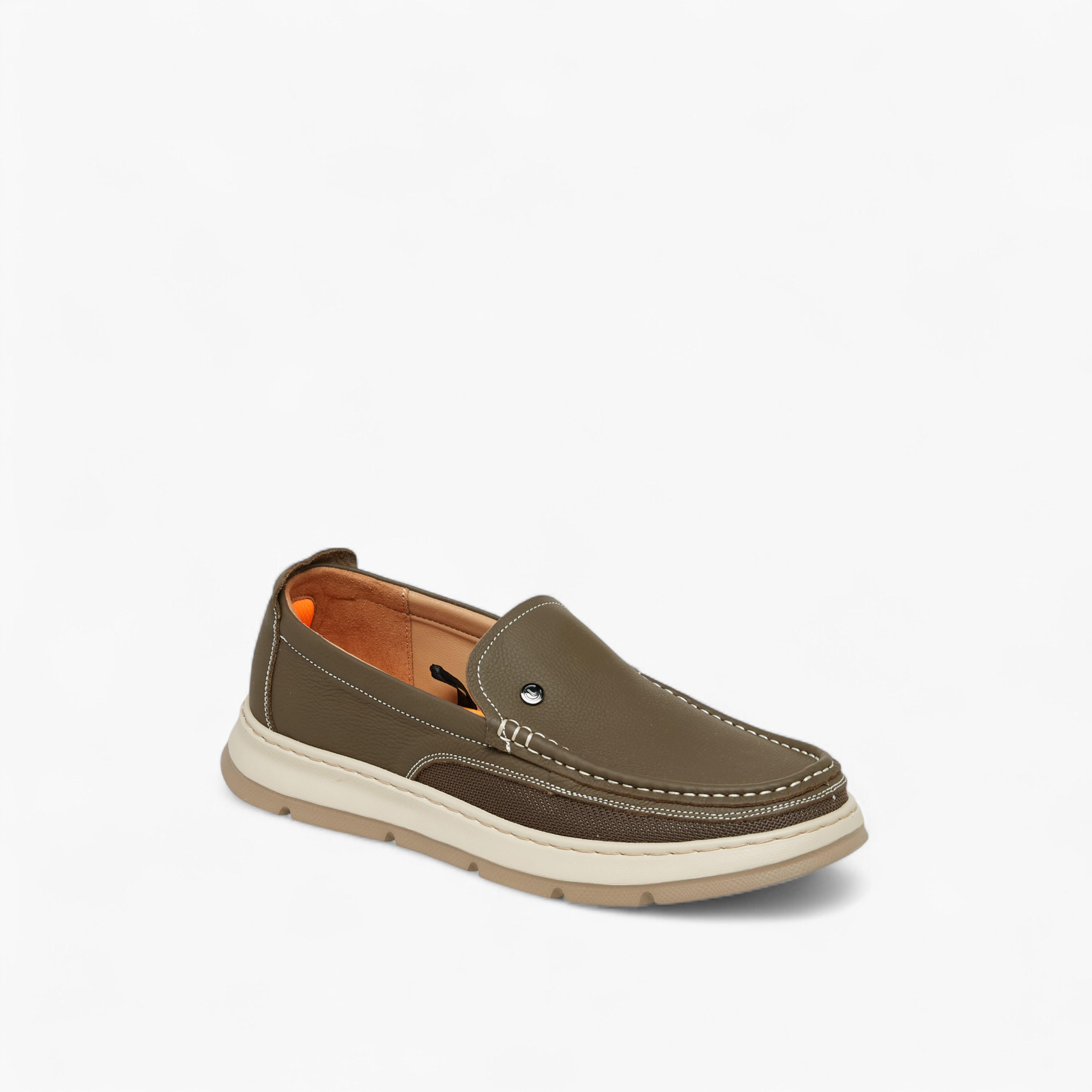 Le Confort Men Solid Slip-On Leather Moccasins-men-shoes-loafersandmoccasins-image-2