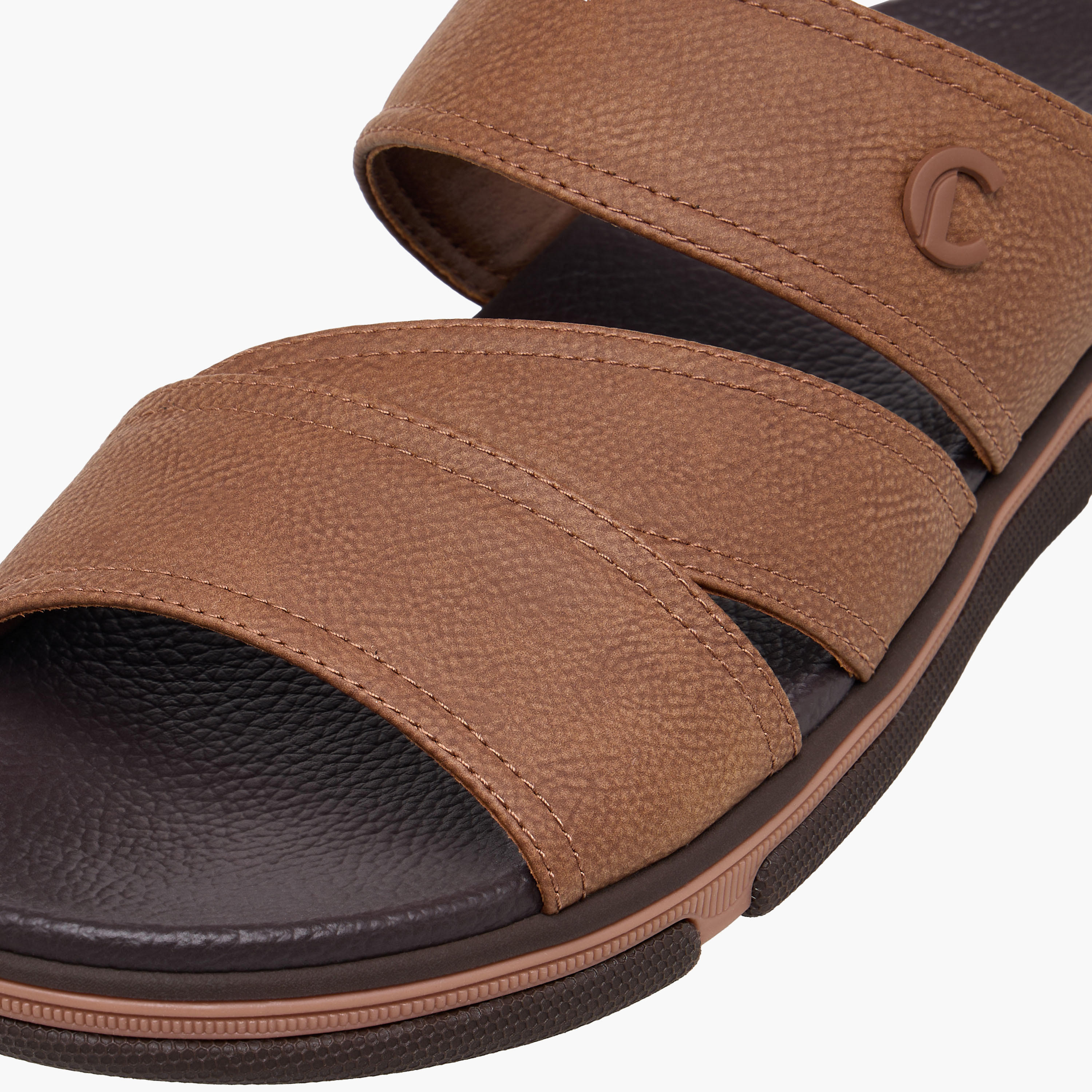 صندل مريح سهل الارتداء وبارز الملمس من لو كومفورت-men-shoes-sandals-image-4