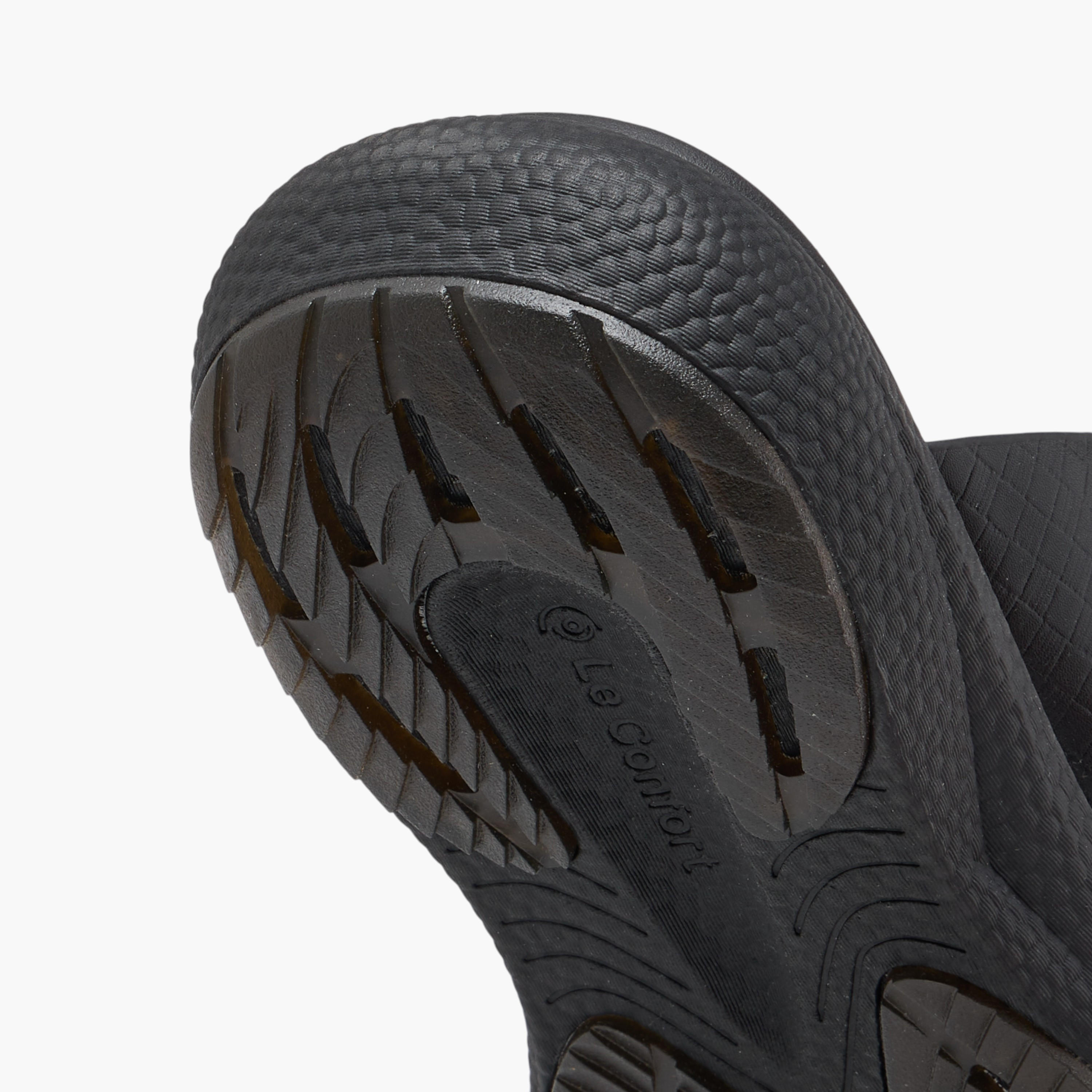 صندل مريح سهل الارتداء وبارز الملمس من لو كونفورت-men-shoes-sandals-image-6