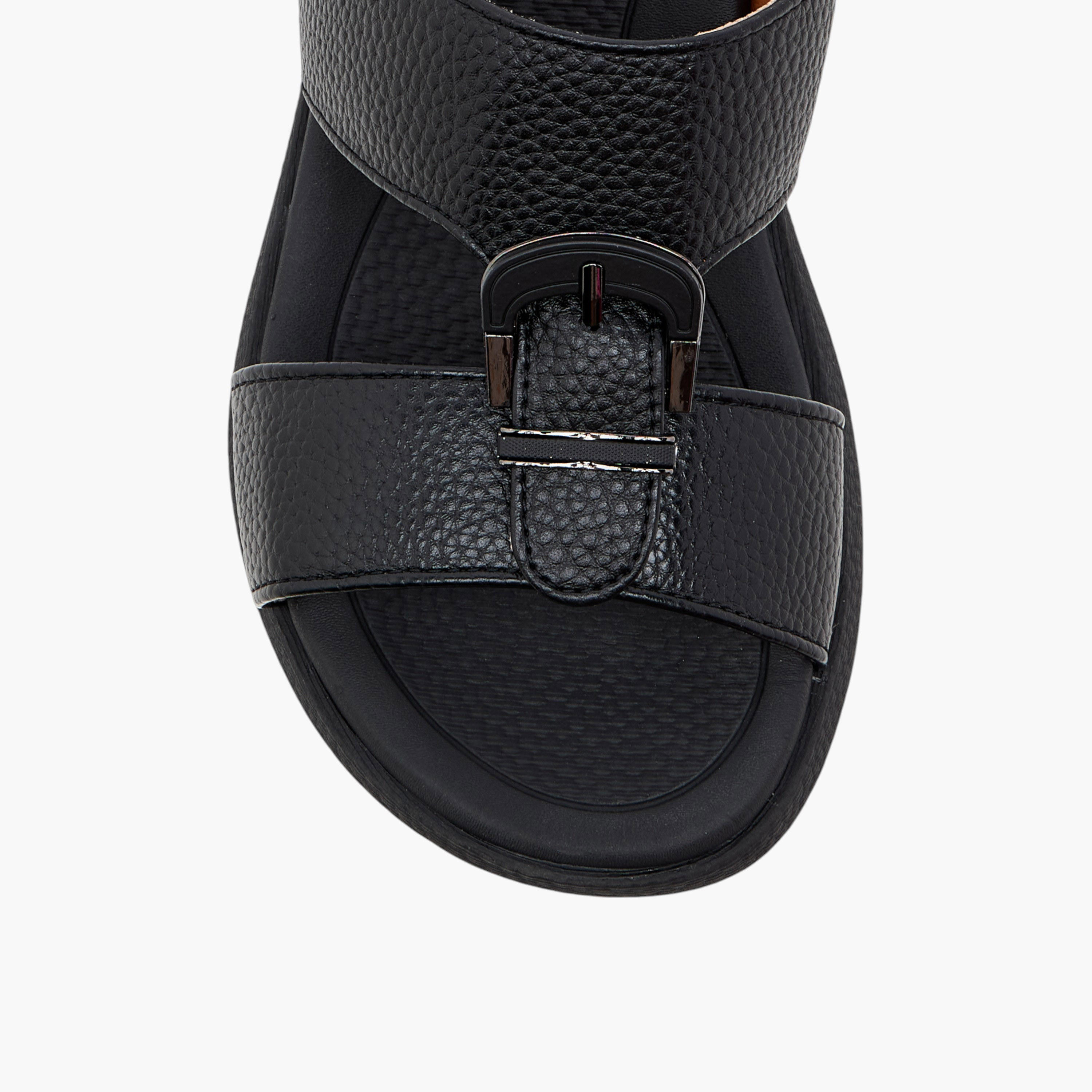 Le Confort Textured Arabic Comfort Sandals with Buckle Detail-boys-shoes-sandals-image-3