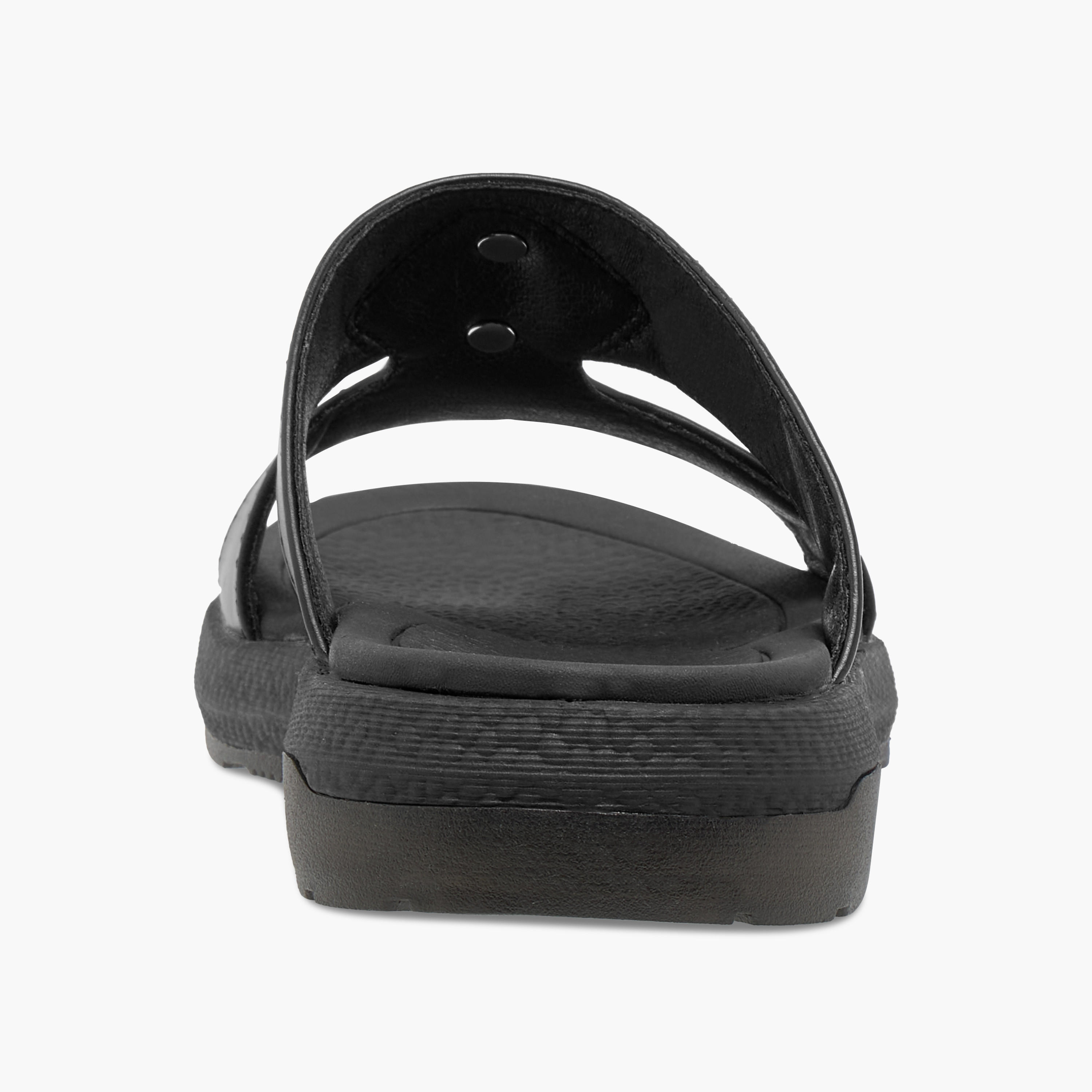 Le Confort Solid Comfort Arabic Sandals with Accent Detail-boys-shoes-sandals-image-4