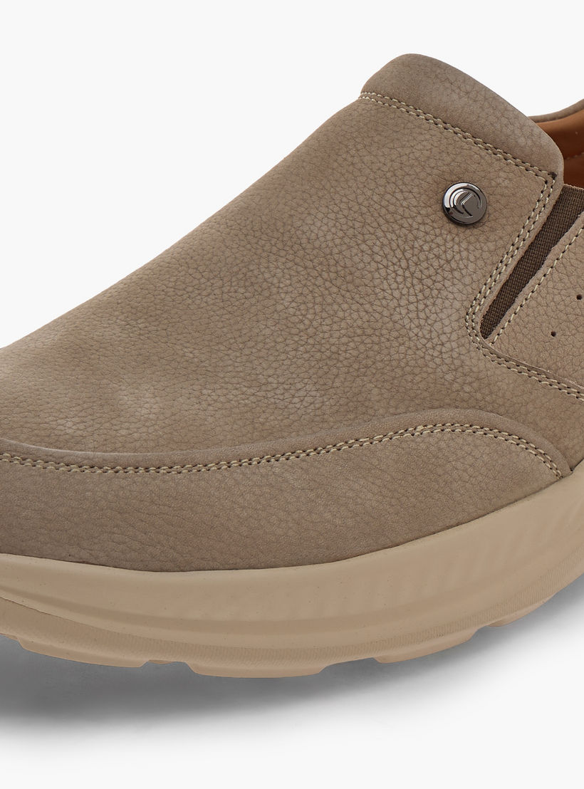 Le Confort Men Slip-On Leather Loafers-men-shoes-loafersandmoccasins-image-7