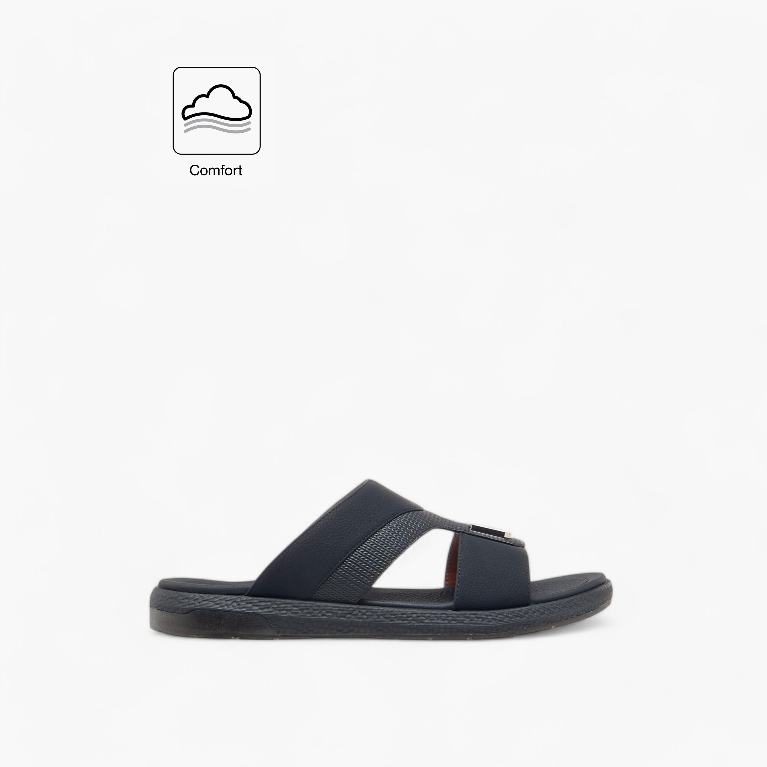 صندل عربي مريح سهل الارتداء بتفاصيل مفرغة من لو كونفورت-men-shoes-sandals-image-2