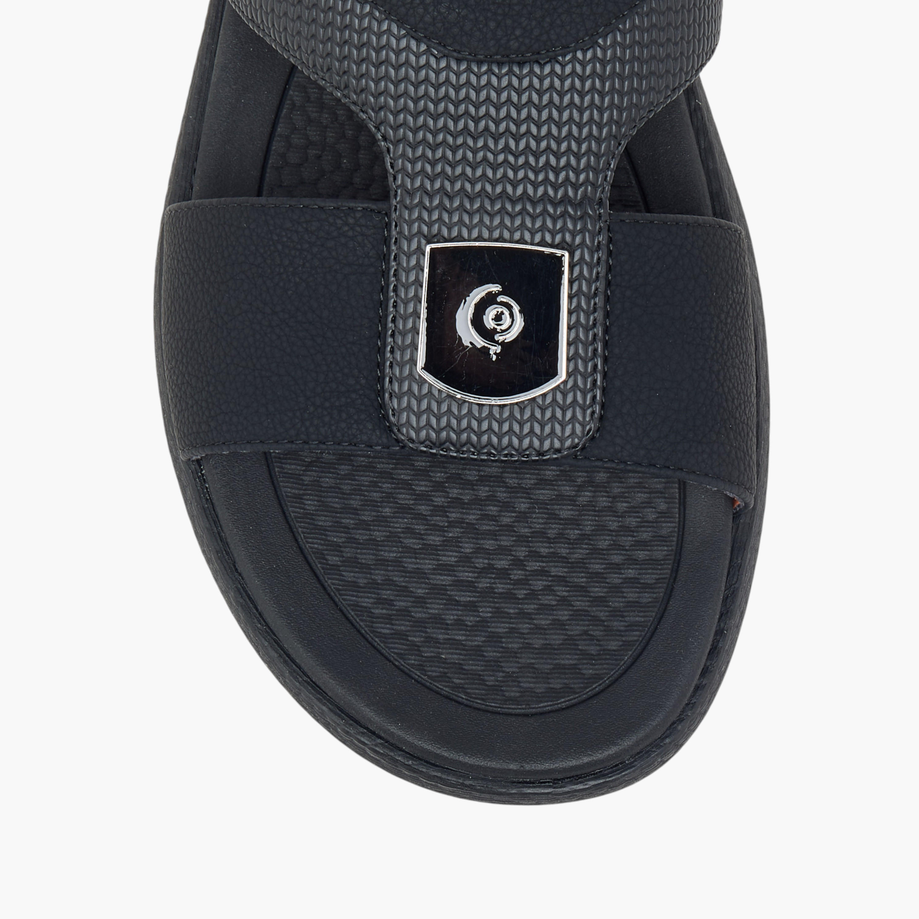 صندل عربي مريح سهل الارتداء بتفاصيل مفرغة من لو كونفورت-men-shoes-sandals-image-3