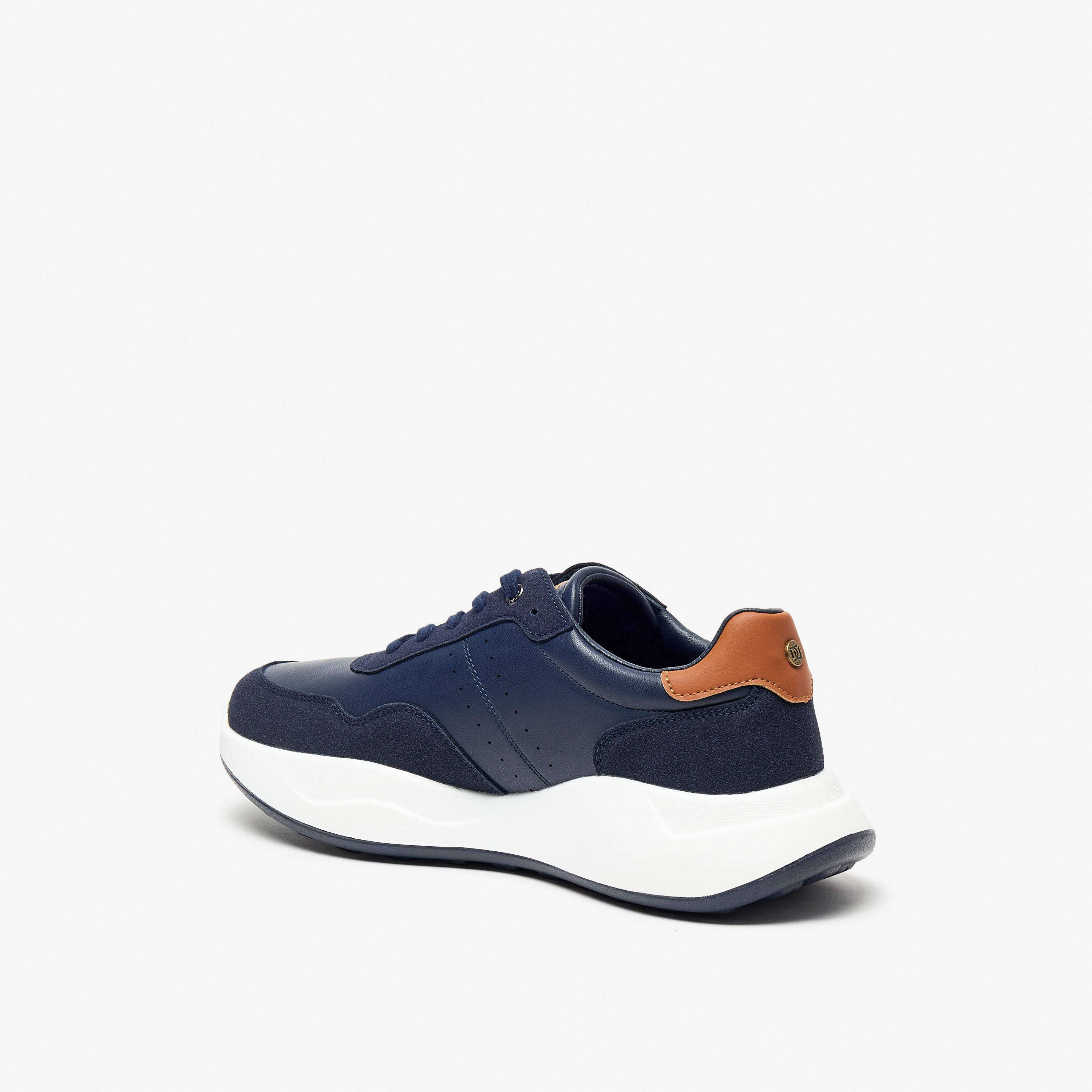 حذاء سنيكرز سادة برباط إغلاق للرجال من كابا-men-shoes-sneakers-image-2