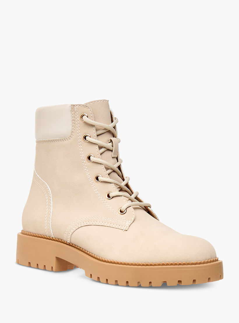 بوت بطول الكاحل بتصميم ألواح وسحاب إغلاق ونعل سميك من فلورا بيلا-women-shoes-boots-image-2
