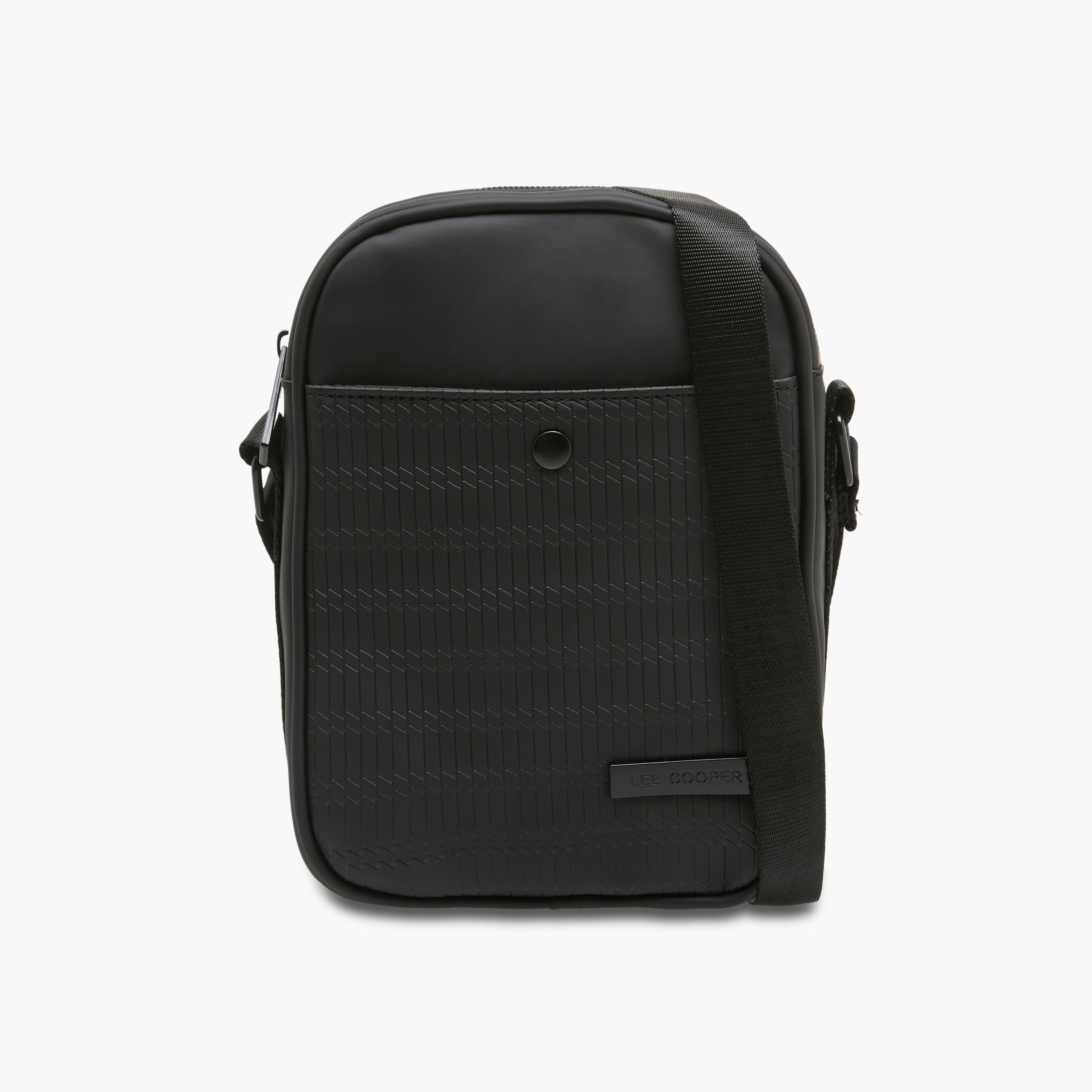 شنطة كروس بودي بارزة الملمس للرجال من لي كوبر-men-bags-image-1