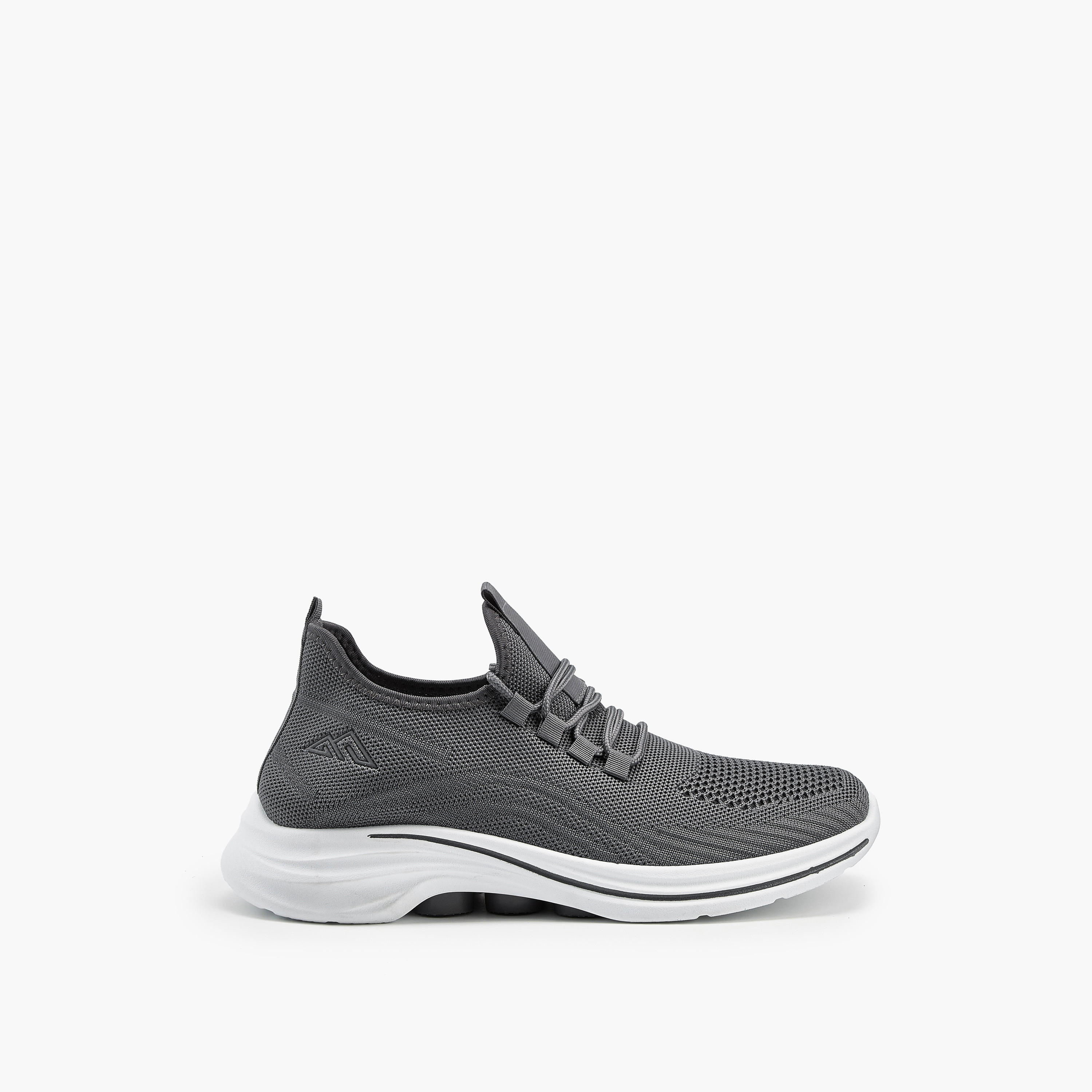 حذاء رياضي برباط إغلاق وتفاصيل شبكية من أوكلان من شو إكسبريس-sports-men-shoes-image-3