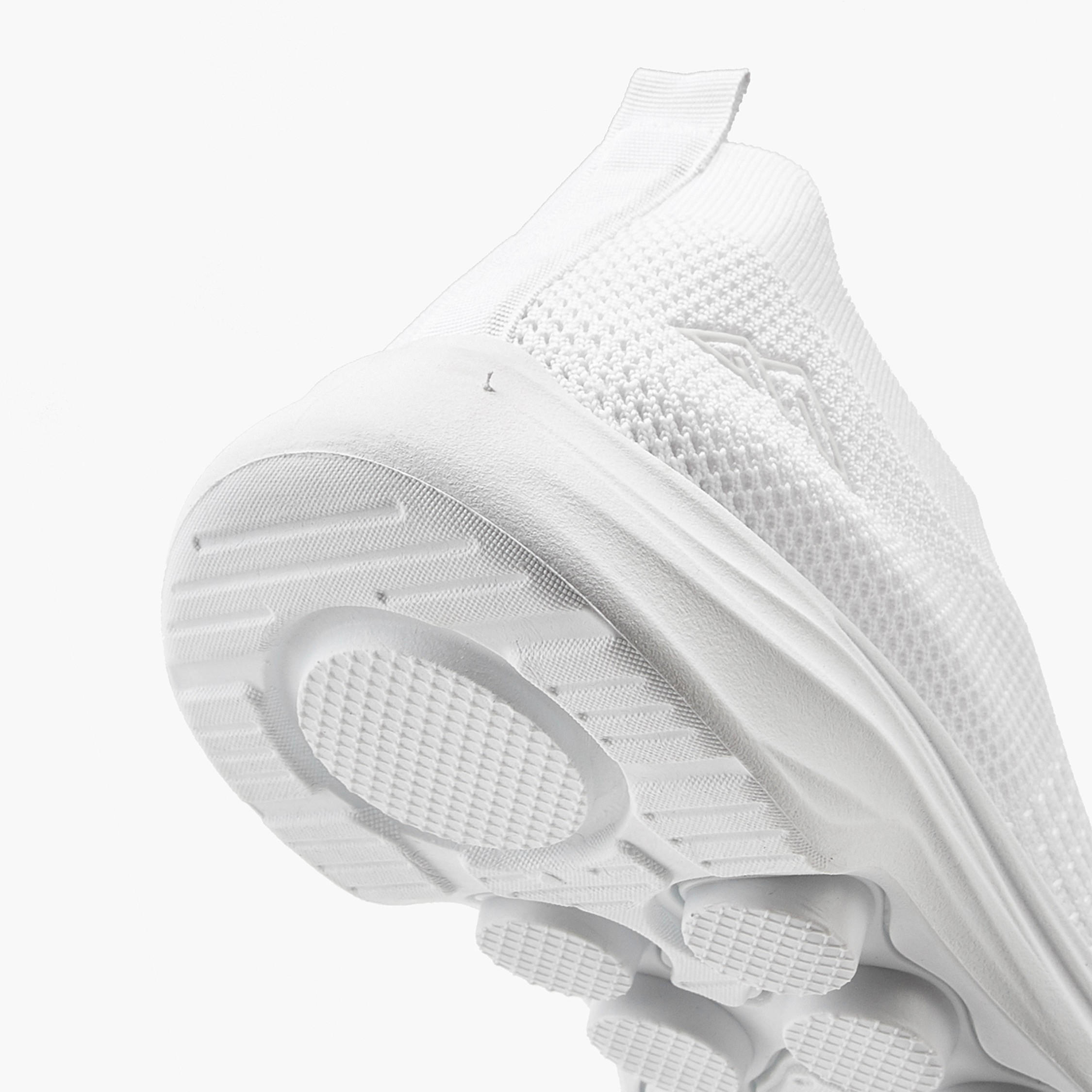 حذاء رياضي بارز الملمس سهل الارتداء بلسان سحب من أوكلان من شوإكسبريس-sports-men-shoes-image-5
