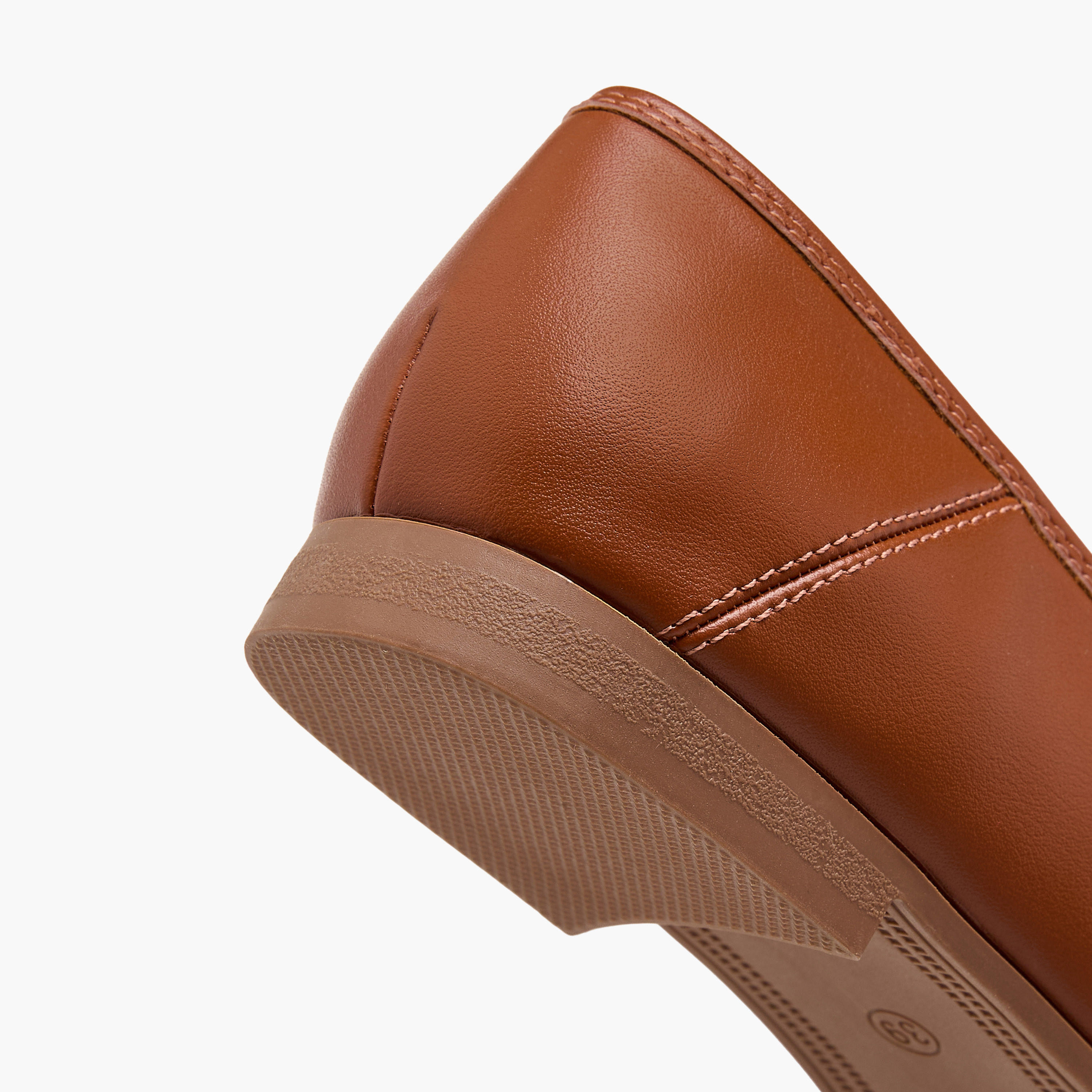 حذاء سهل الارتداء سادة بزينة معدنية للنساء من سيليست-women-shoes-loafersandmoccasins-image-5