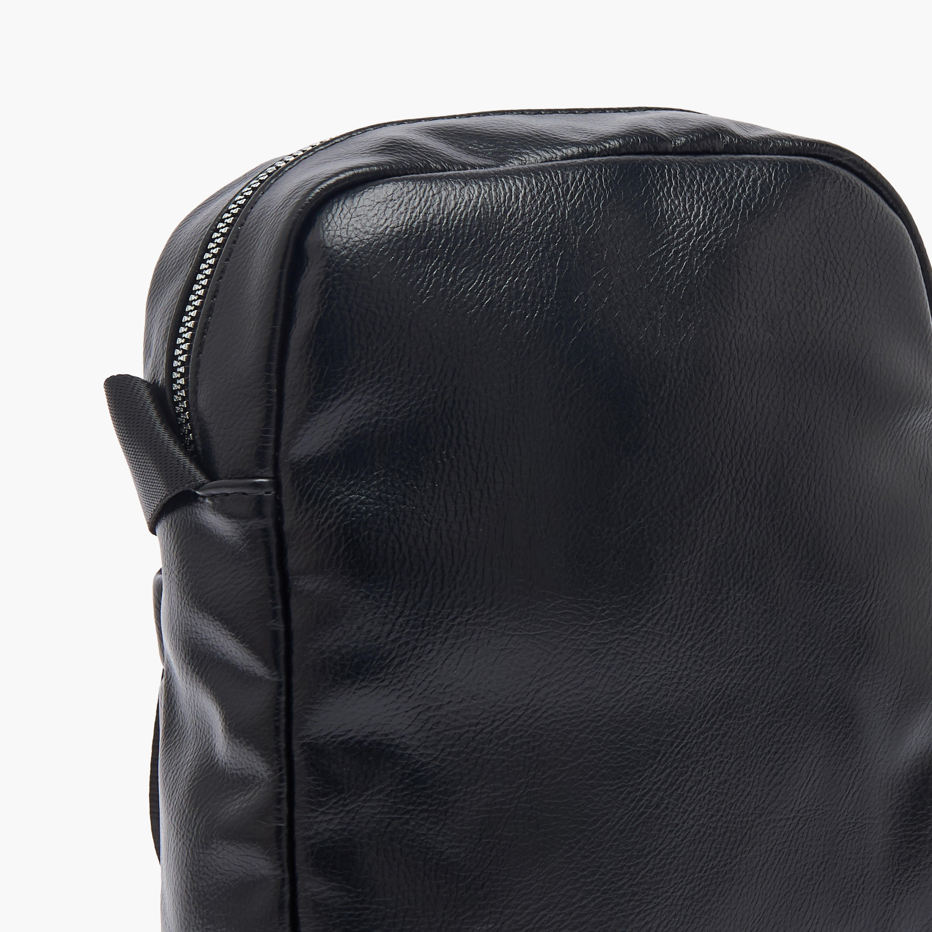 شنطة كروس بودي بحزام قابل للتعديل للرجال من لي كوبر-travel-accessories-image-6