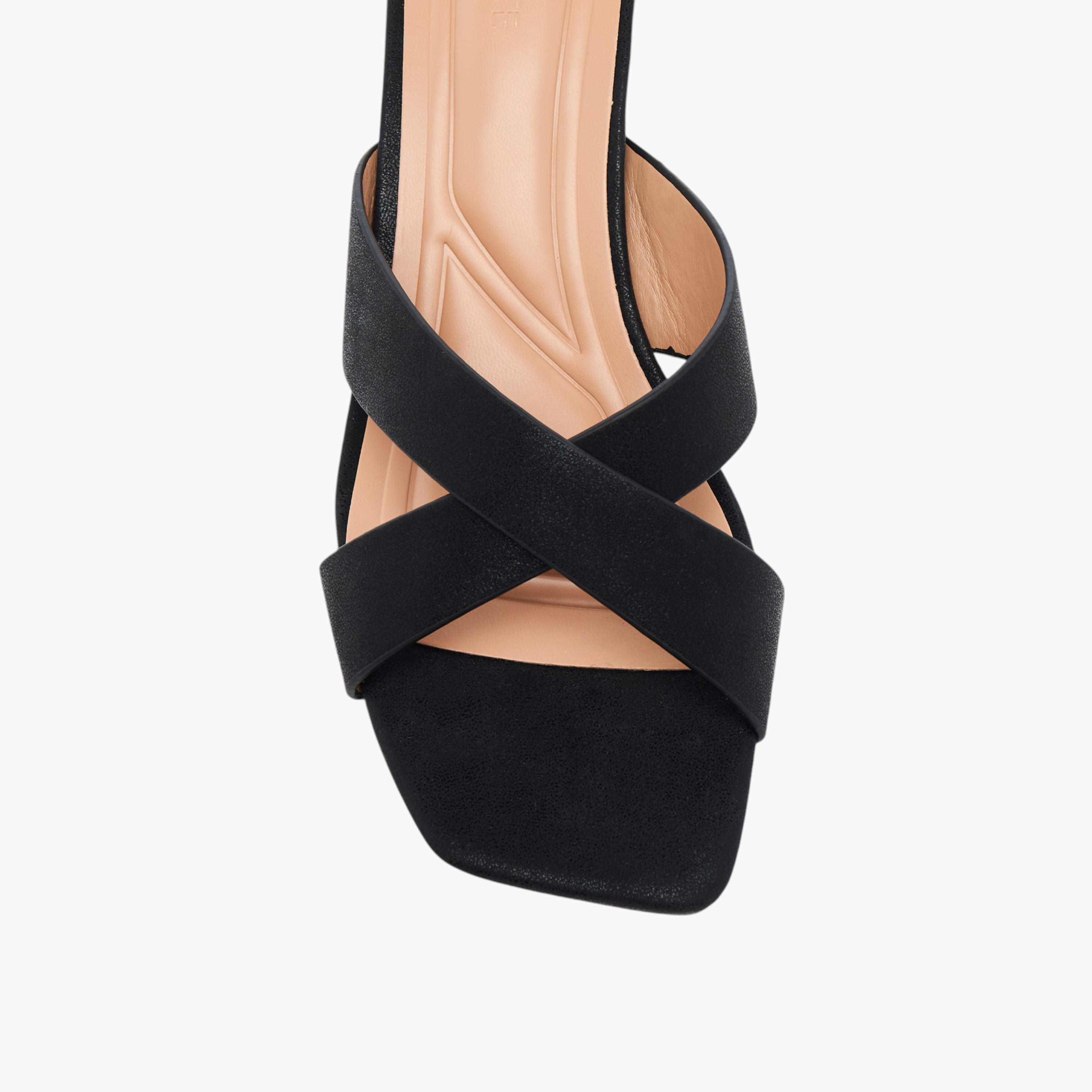 صندل سادة سهل الارتداء بأحزمة وكعب صغير للنساء من سيليست-women-shoes-sandals-heeled-image-9
