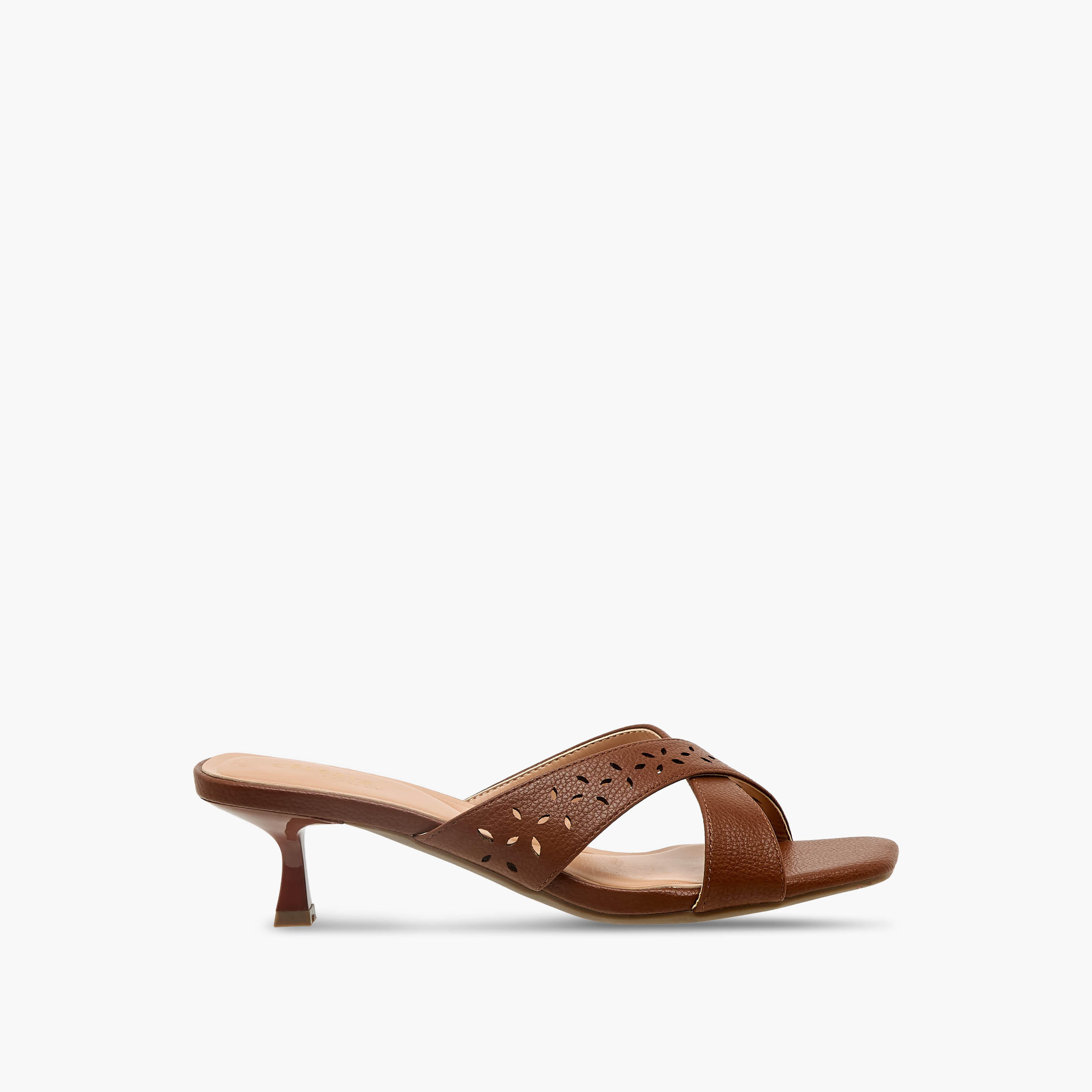 صندل بكعب مدبب وحزام متقاطع للنساء من سيليست-women-shoes-sandals-heeled-image-3
