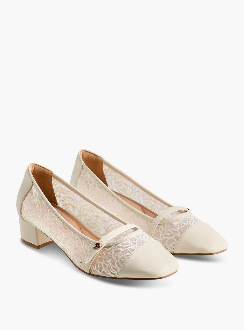 حذاء بومب بكعب سميك وتفاصيل دانتيل للنساء من سيليست-women-shoes-heels-image-1